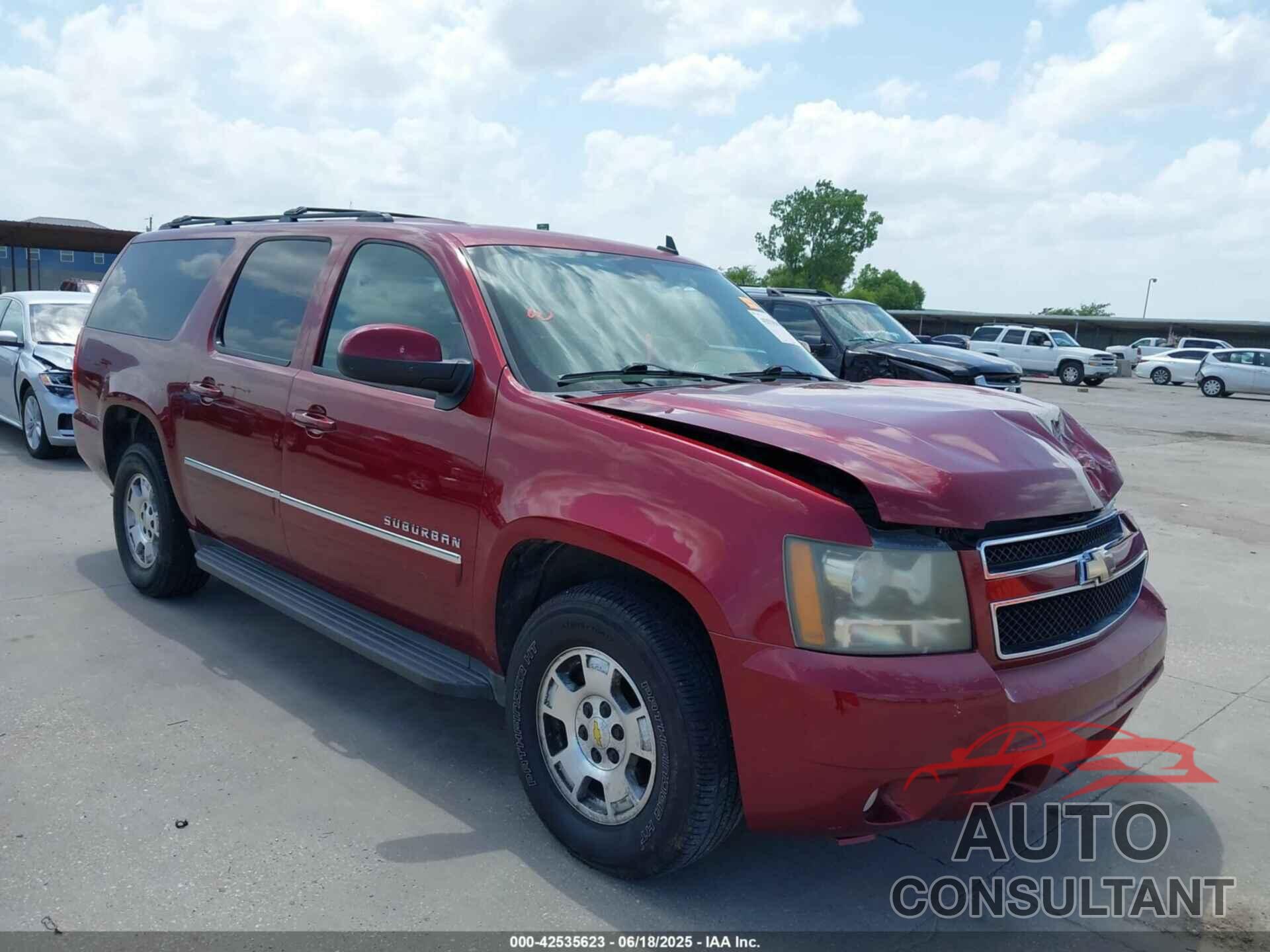 CHEVROLET SUBURBAN 1500 2010 - 1GNUCJE03AR267838