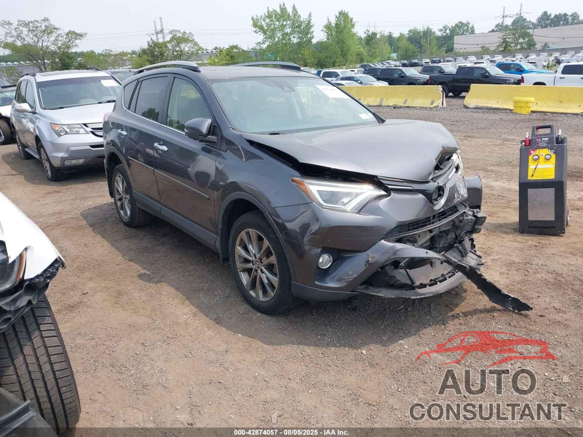 TOYOTA RAV4 2017 - JTMDFREV3HJ713201