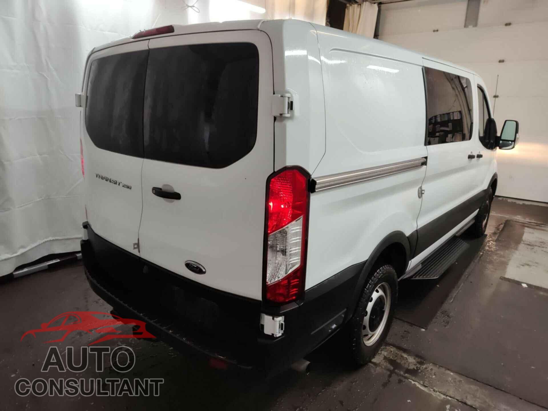 FORD TRANSIT 2020 - 1FTBR1Y83LKB79478