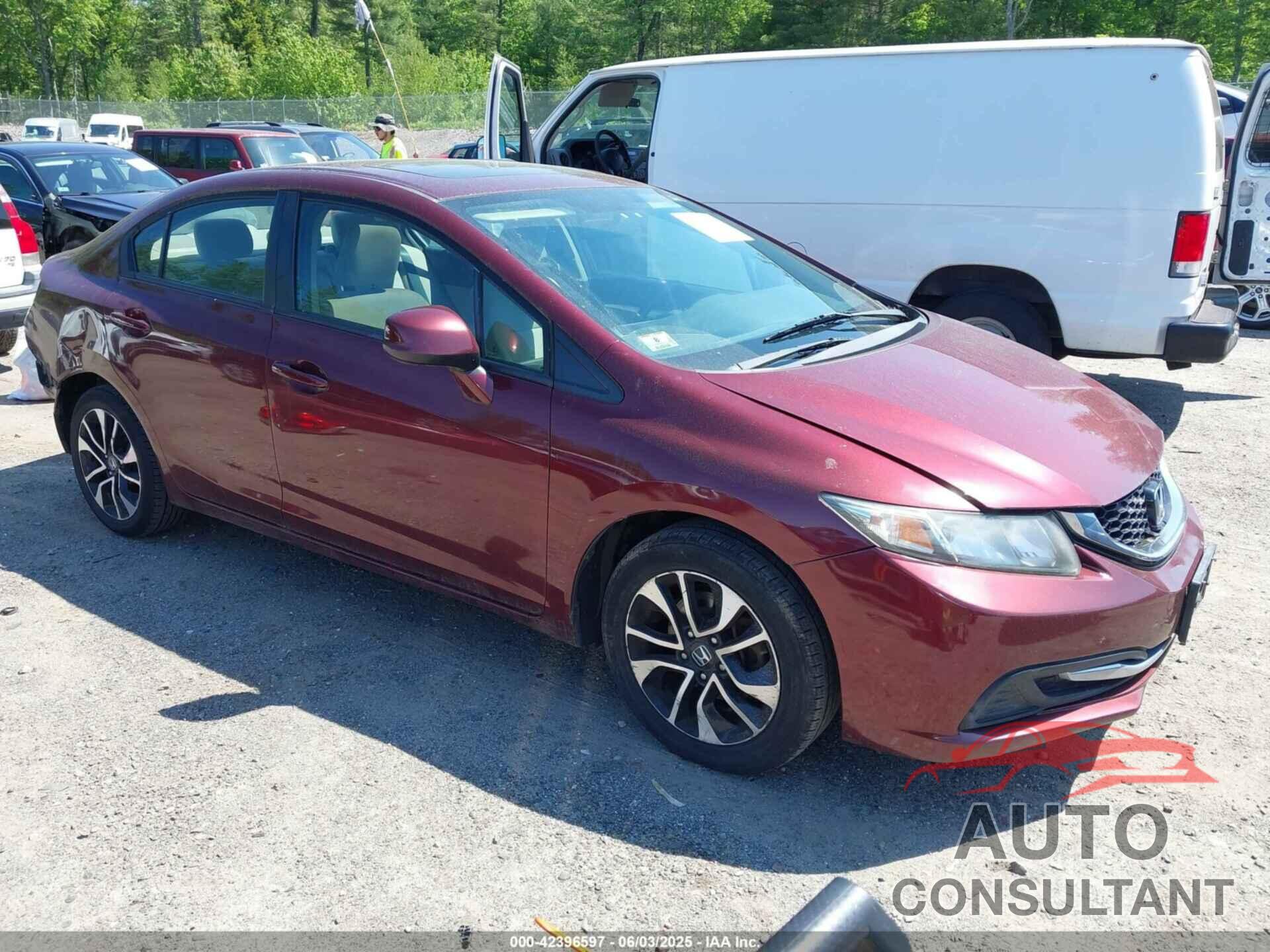 HONDA CIVIC 2013 - 2HGFB2F86DH507243