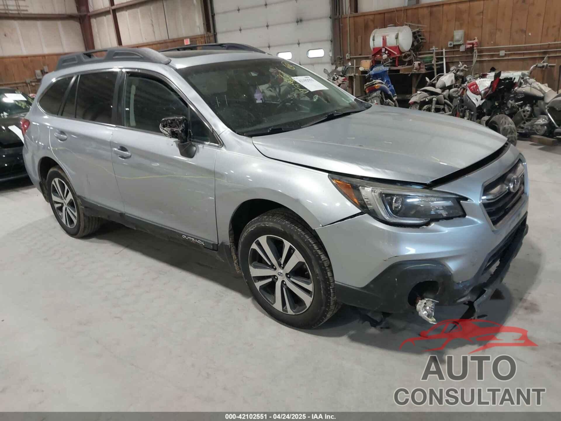 SUBARU OUTBACK 2018 - 4S4BSANC9J3208336