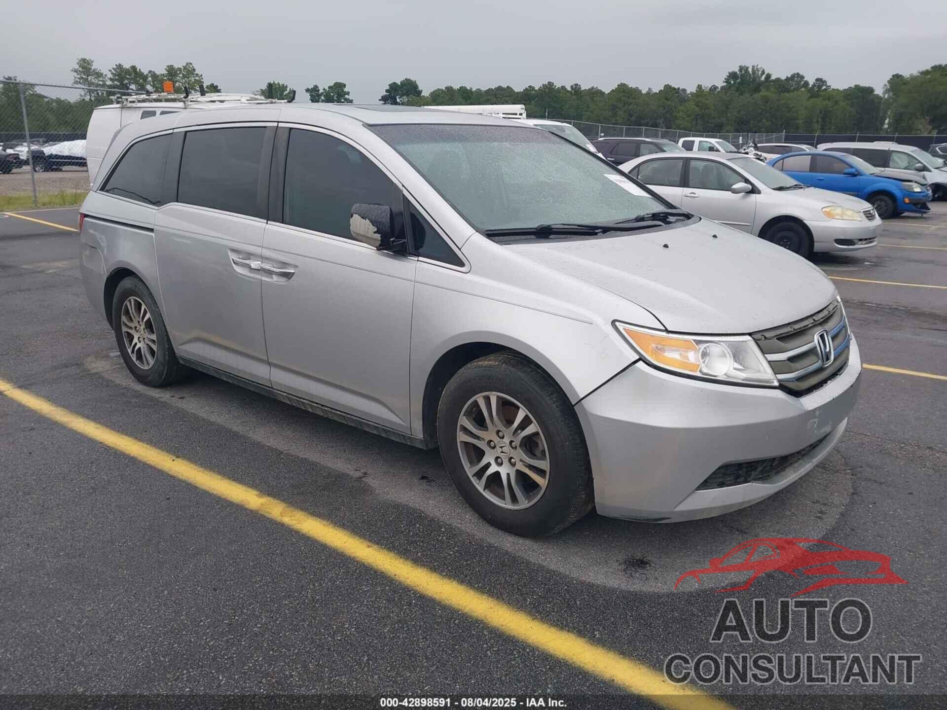 HONDA ODYSSEY 2013 - 5FNRL5H66DB039901
