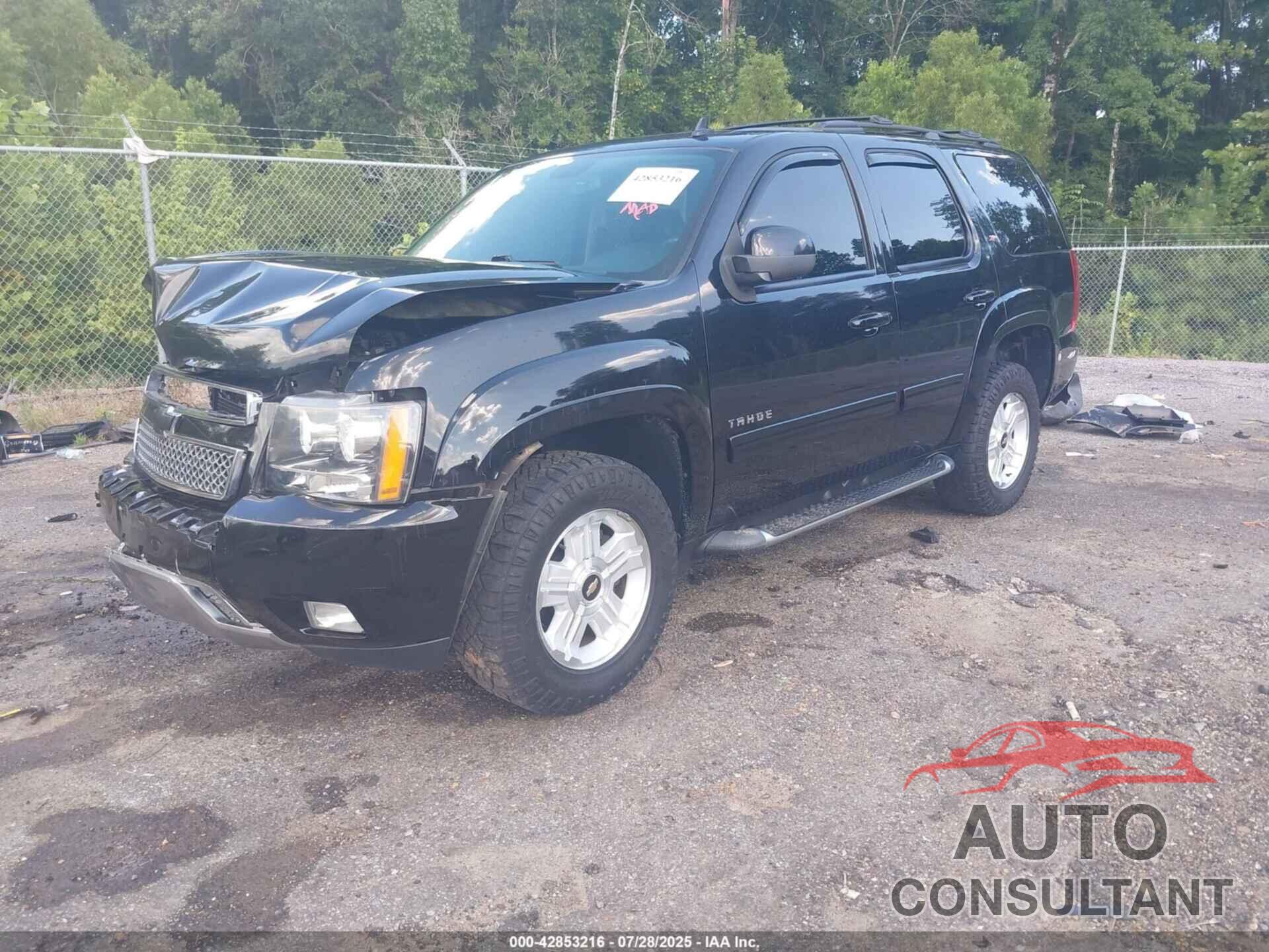 CHEVROLET TAHOE 2011 - 1GNSKBE00BR100418