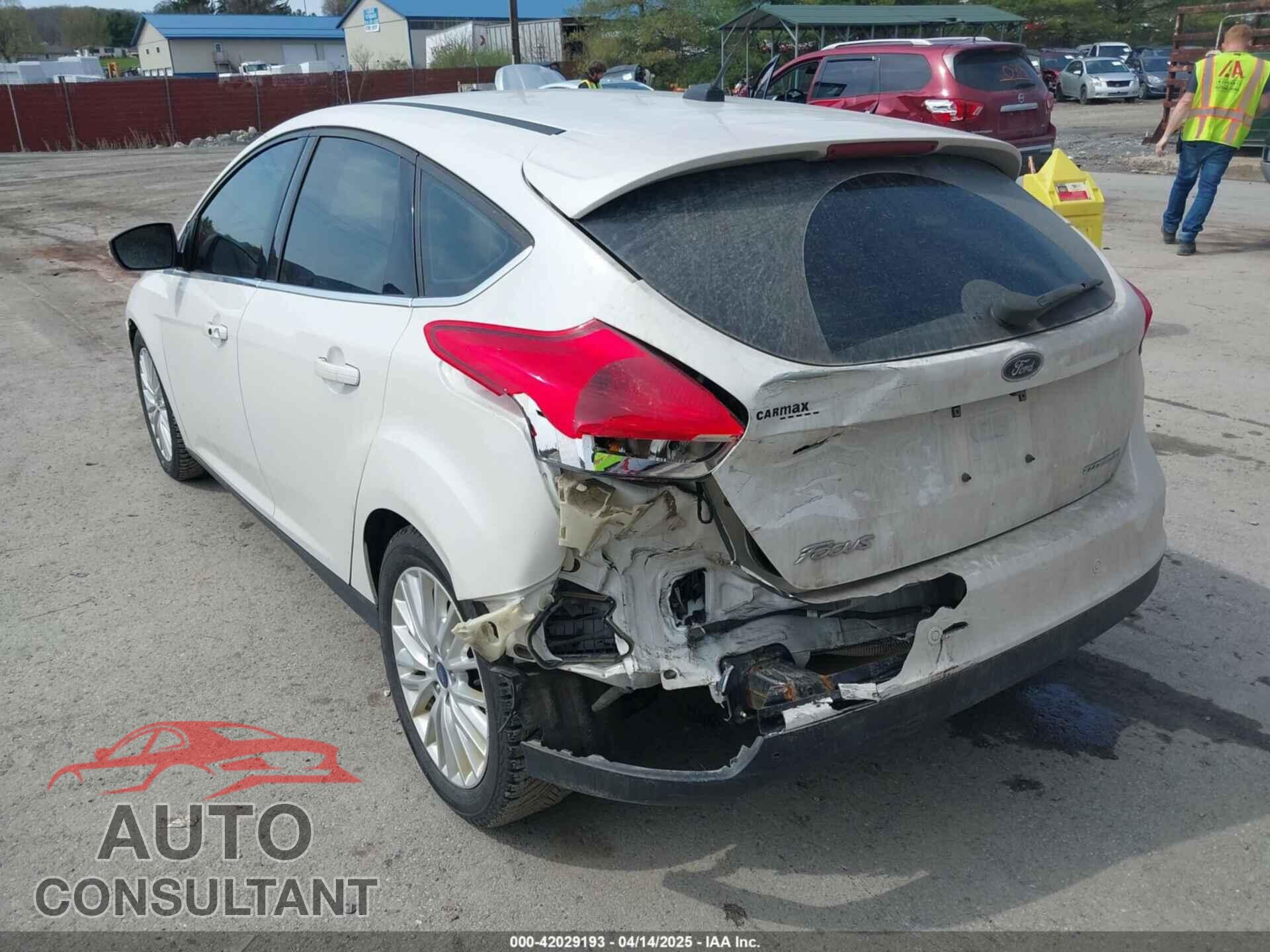 FORD FOCUS 2017 - 1FADP3N24HL331009