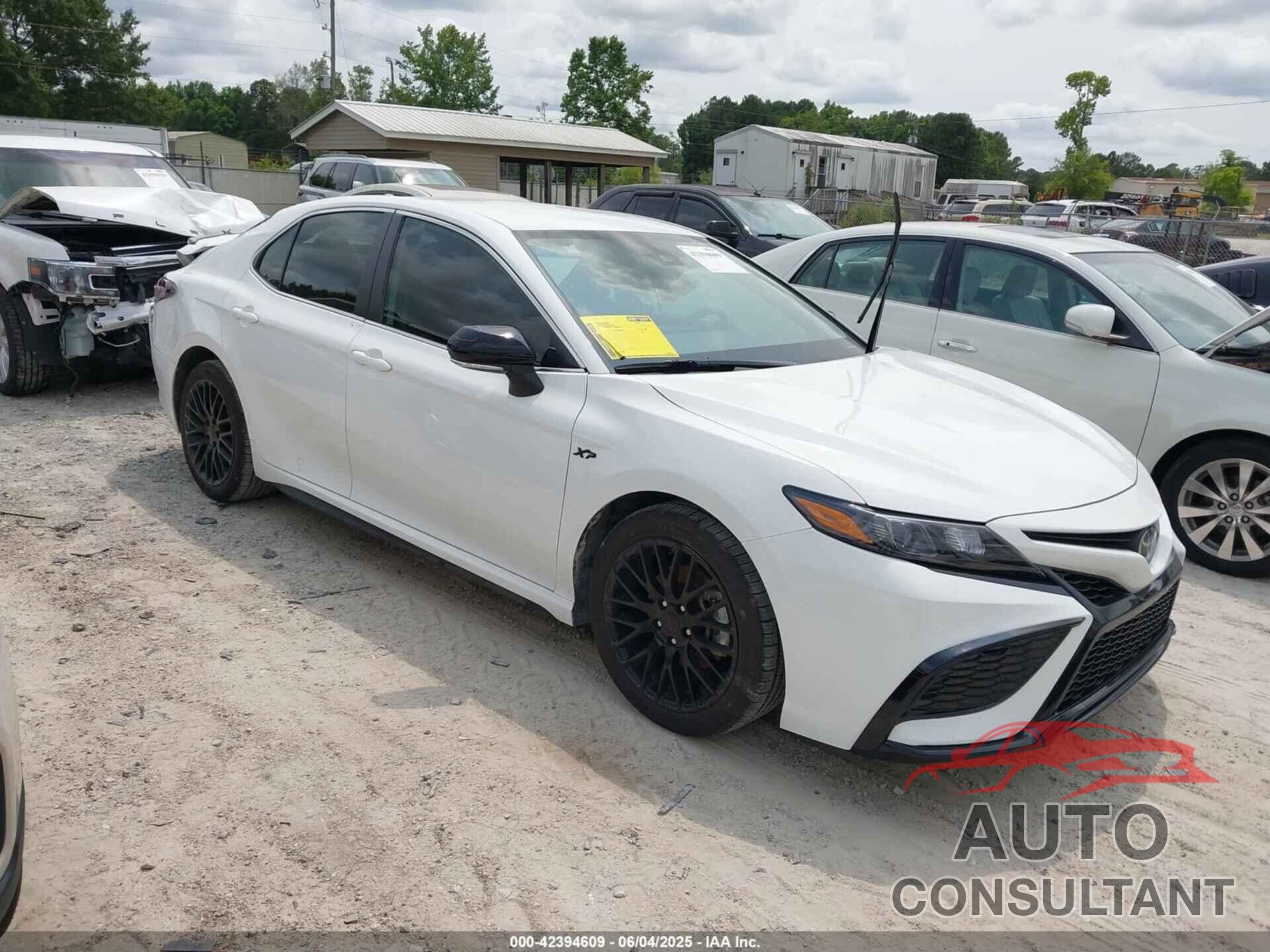TOYOTA CAMRY 2023 - 4T1G11AK0PU752118