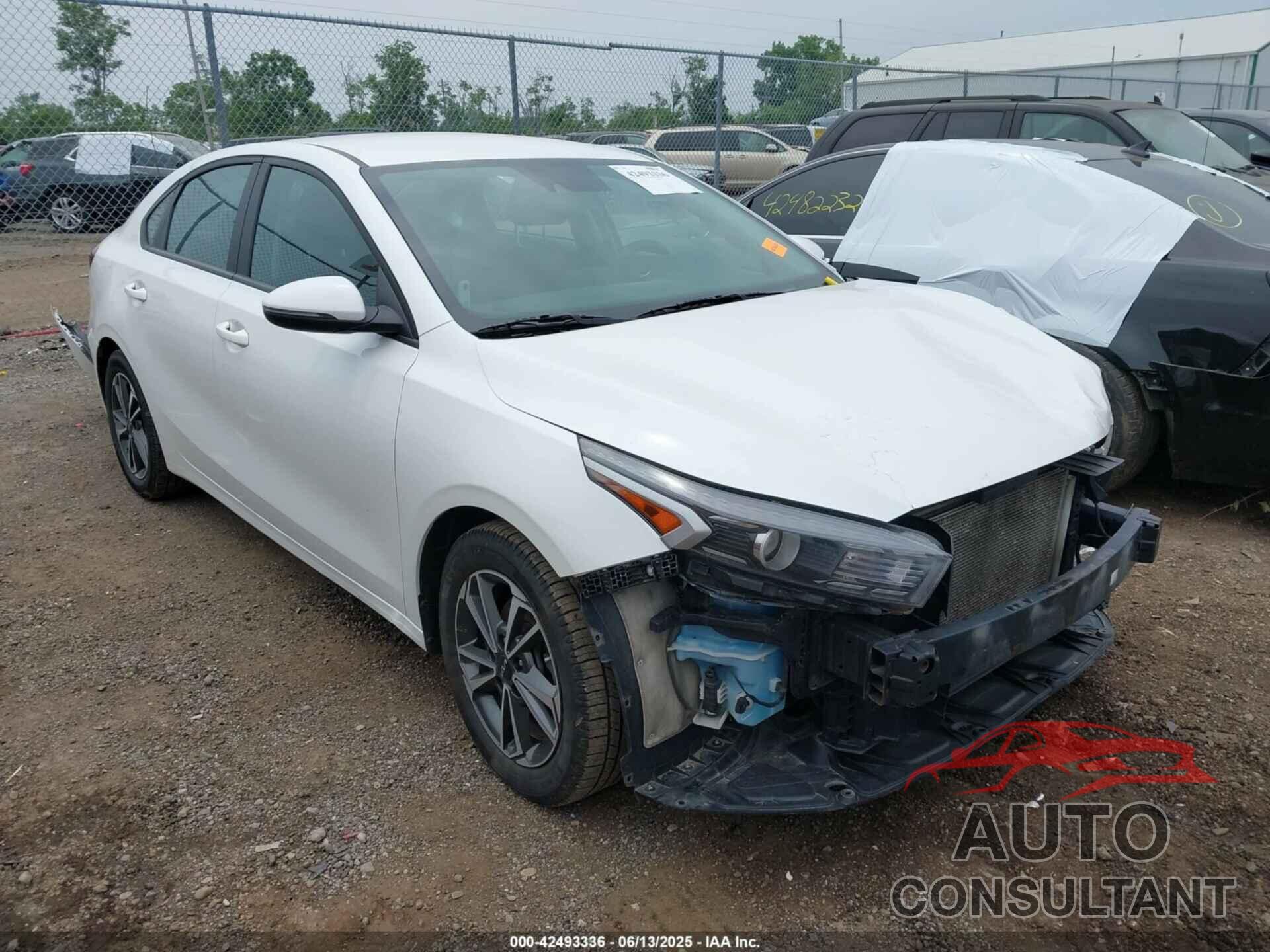 KIA FORTE 2023 - 3KPF24AD9PE675456