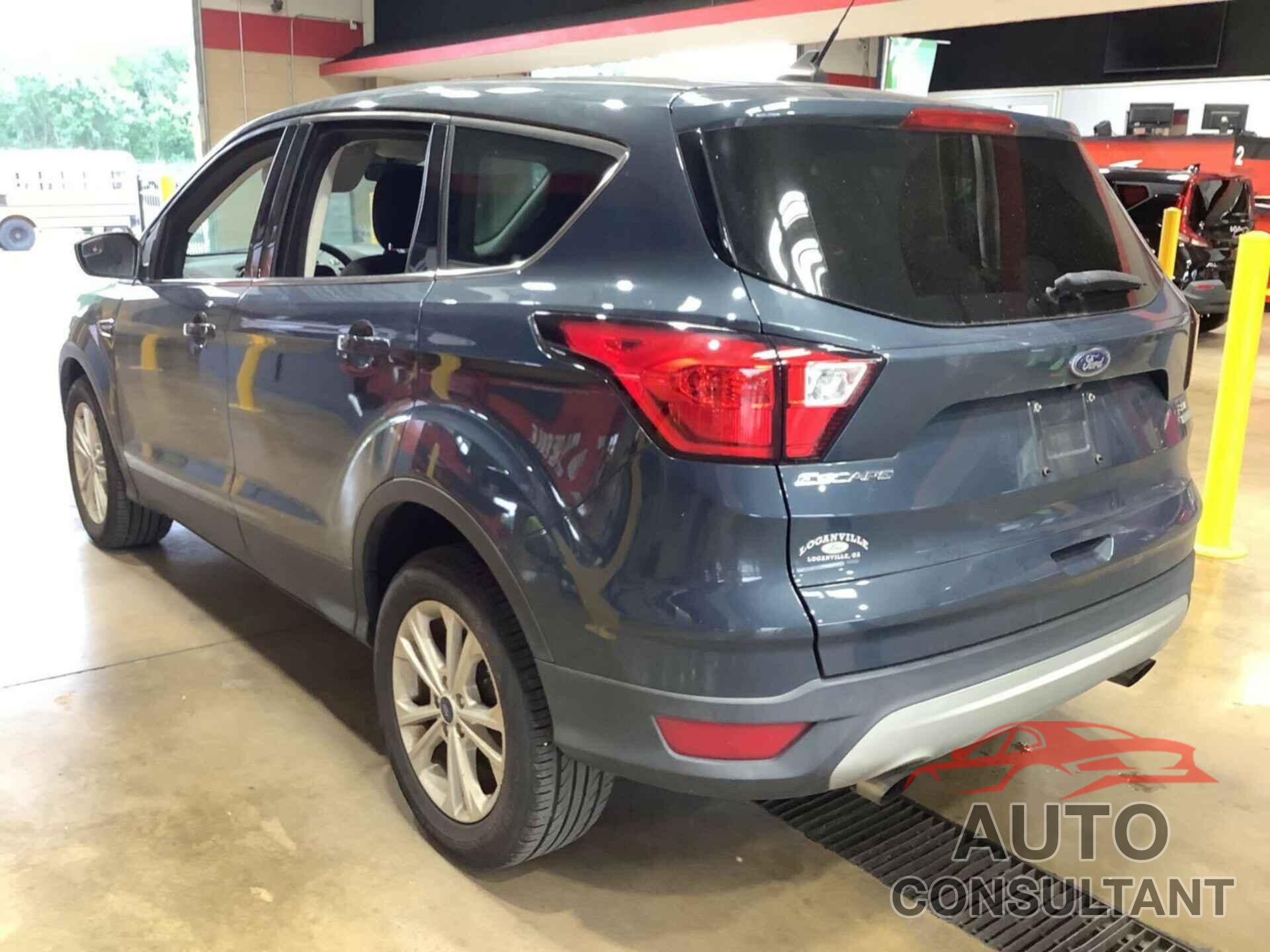 FORD ESCAPE 2019 - 1FMCU0GD3KUB68846
