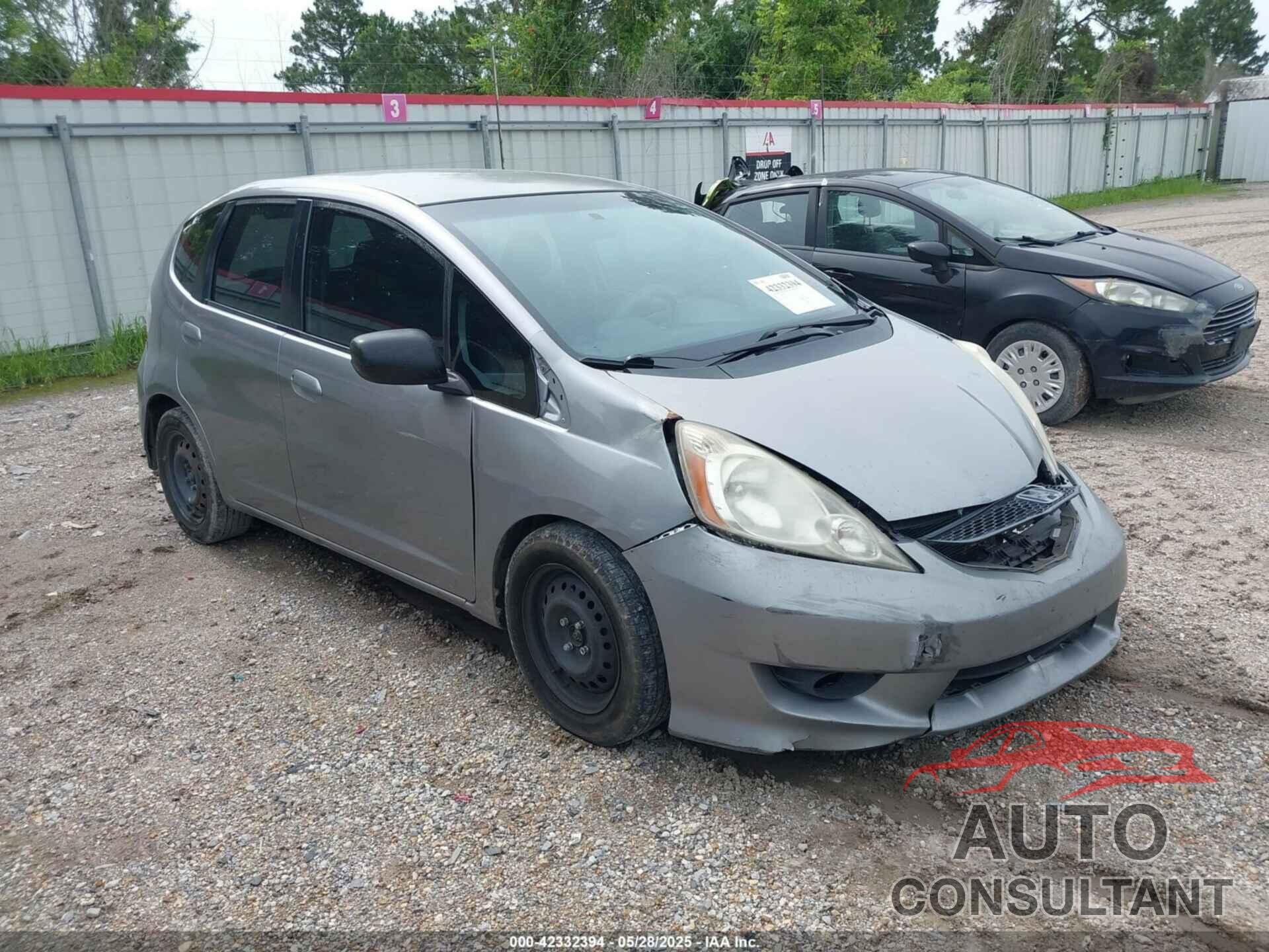 HONDA FIT 2010 - JHMGE8H28AC021438