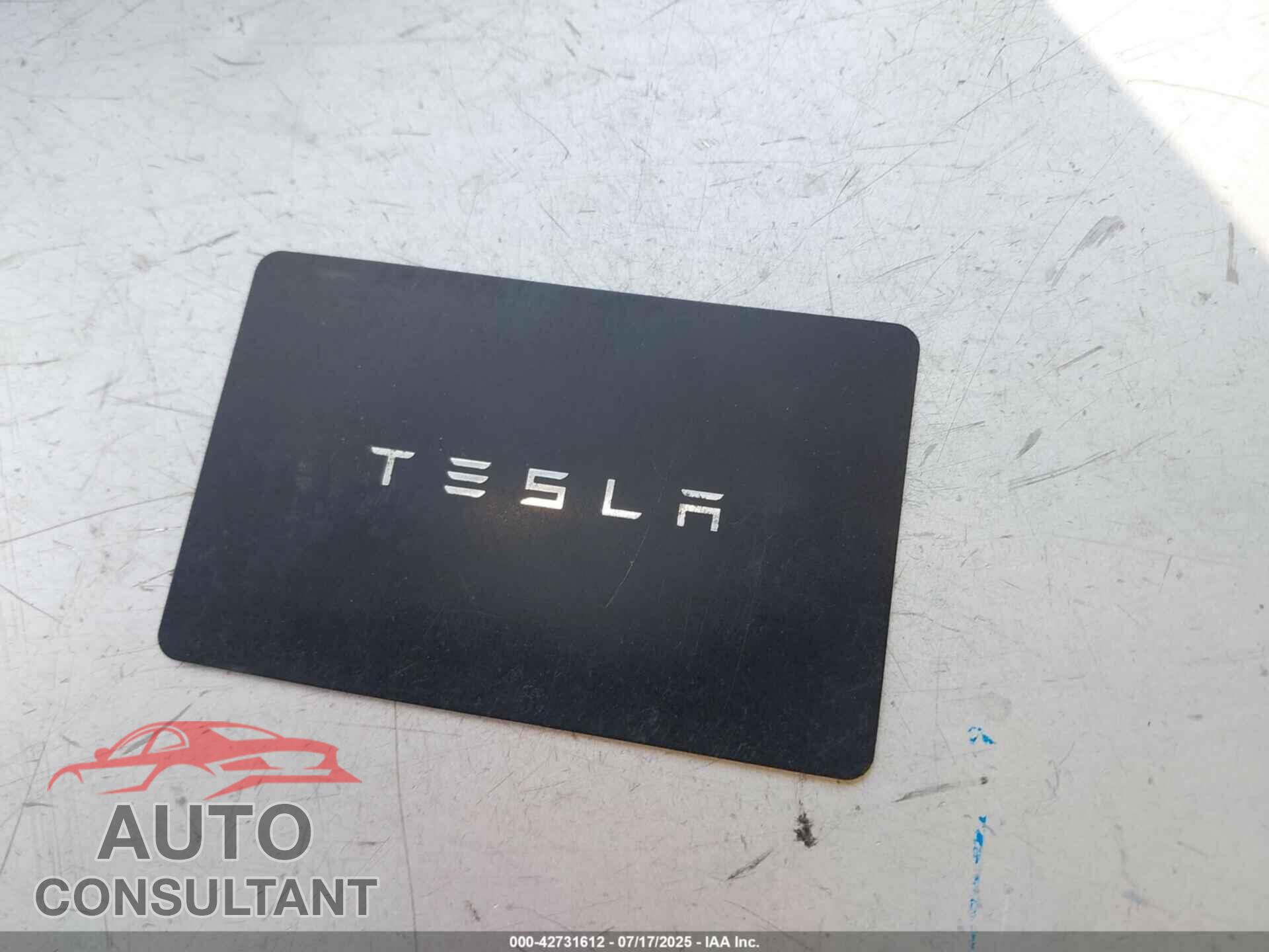 TESLA MODEL 3 2021 - 5YJ3E1EB5MF859865