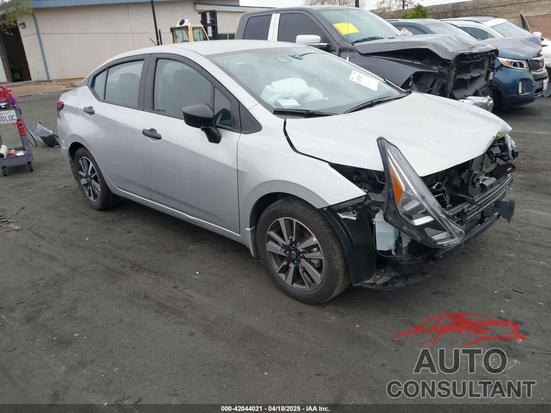 NISSAN VERSA 2024 - 3N1CN8DV4RL865799