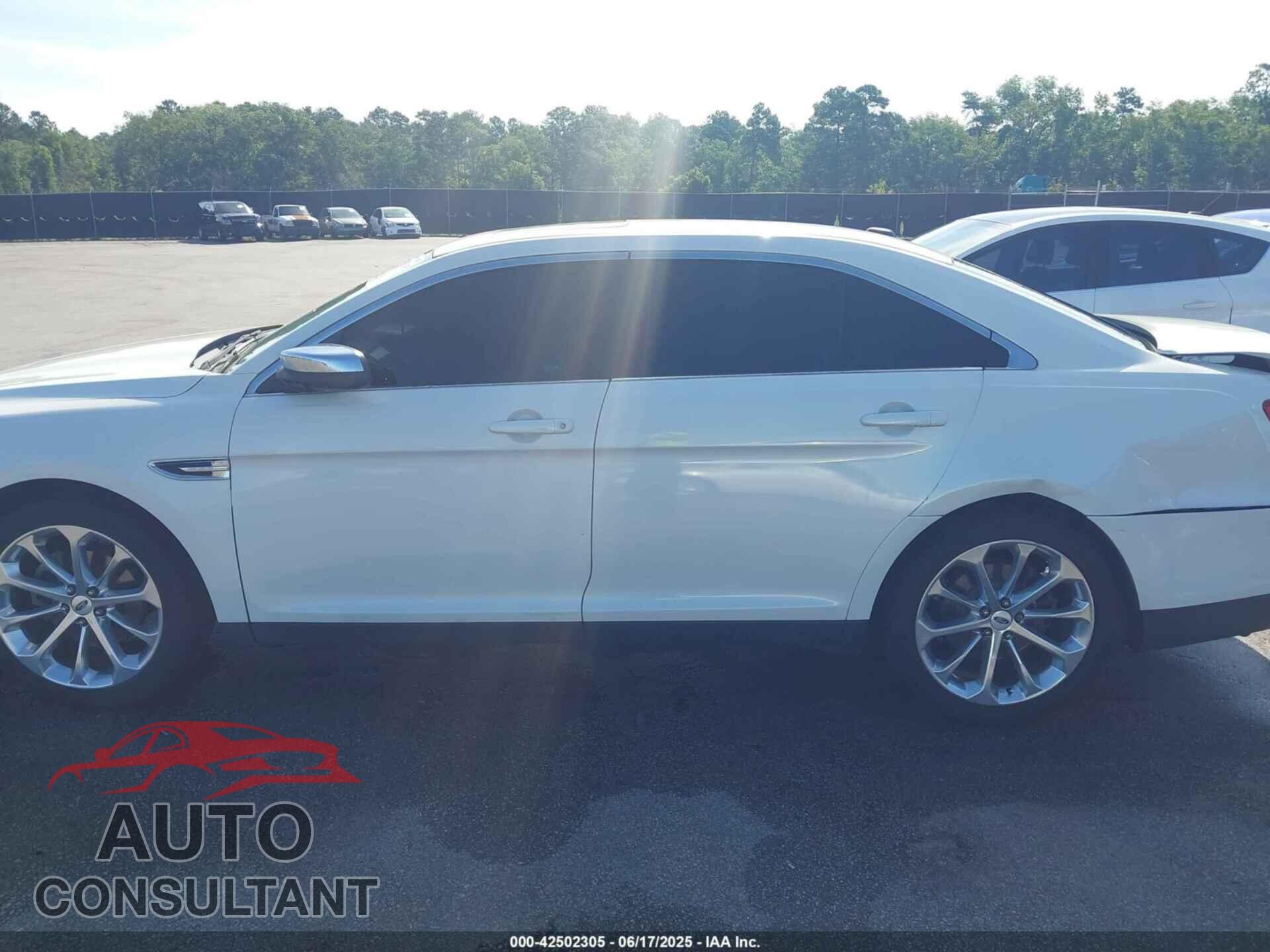 FORD TAURUS 2015 - 1FAHP2F82FG186573