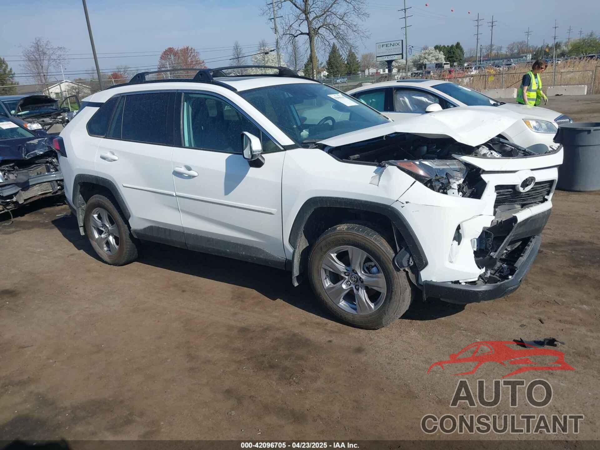 TOYOTA RAV4 2023 - 2T3W1RFV0PW269894