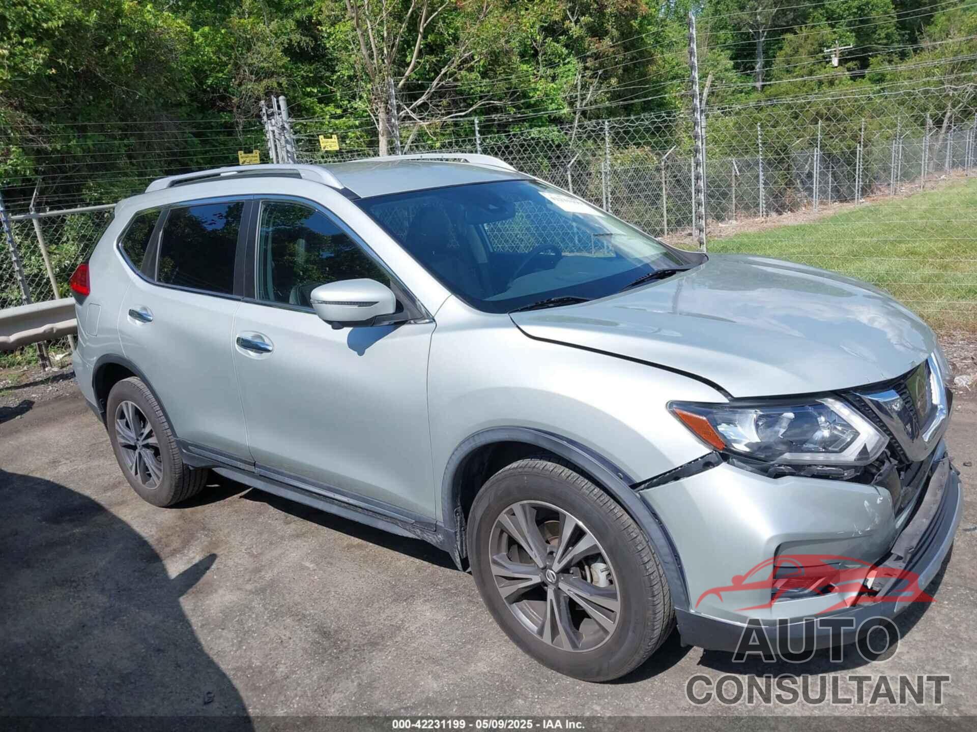 NISSAN ROGUE 2017 - JN8AT2MV2HW285178