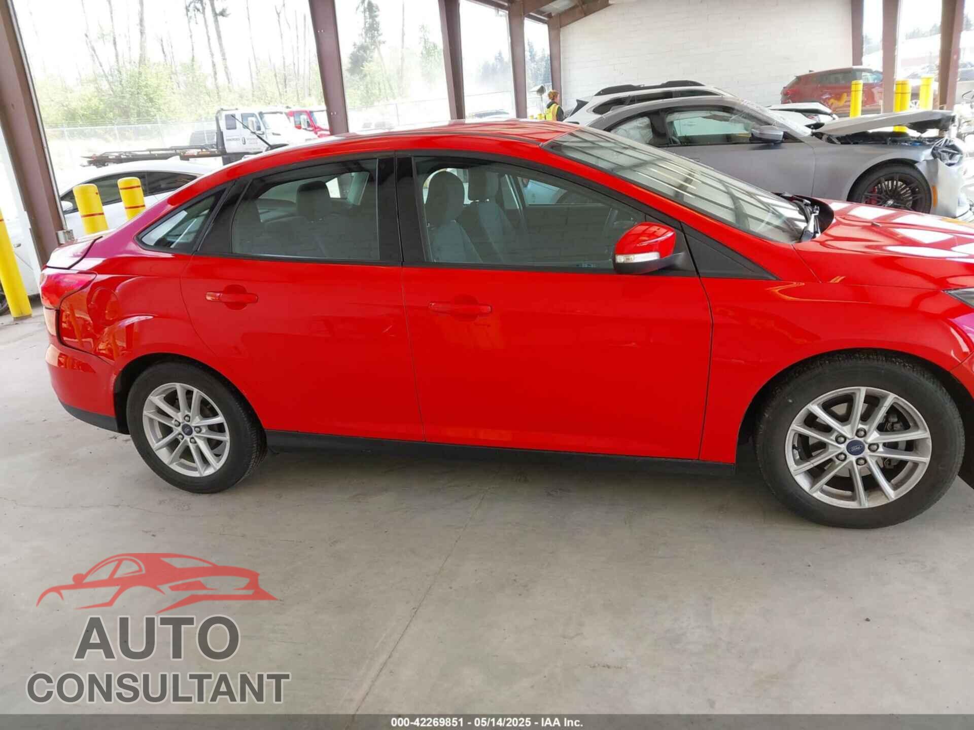 FORD FOCUS 2015 - 1FADP3F21FL295467