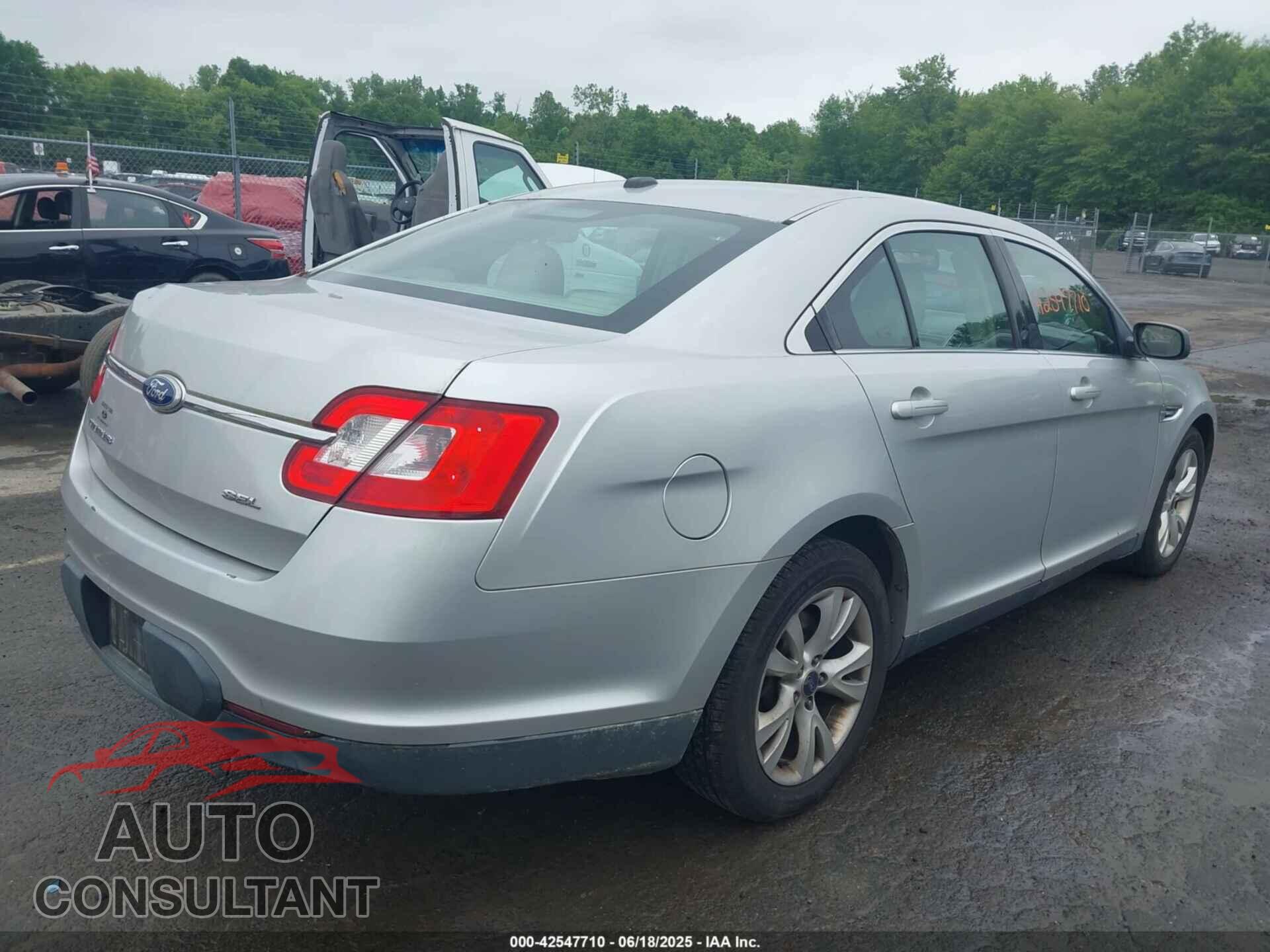 FORD TAURUS 2011 - 1FAHP2EW3BG103341