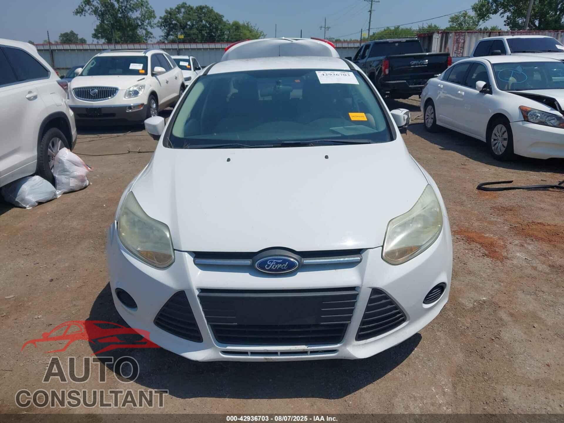 FORD FOCUS 2014 - 1FADP3F22EL163834