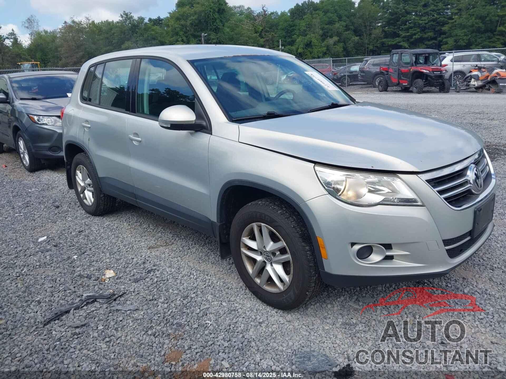 VOLKSWAGEN TIGUAN 2011 - WVGAV7AX3BW552940