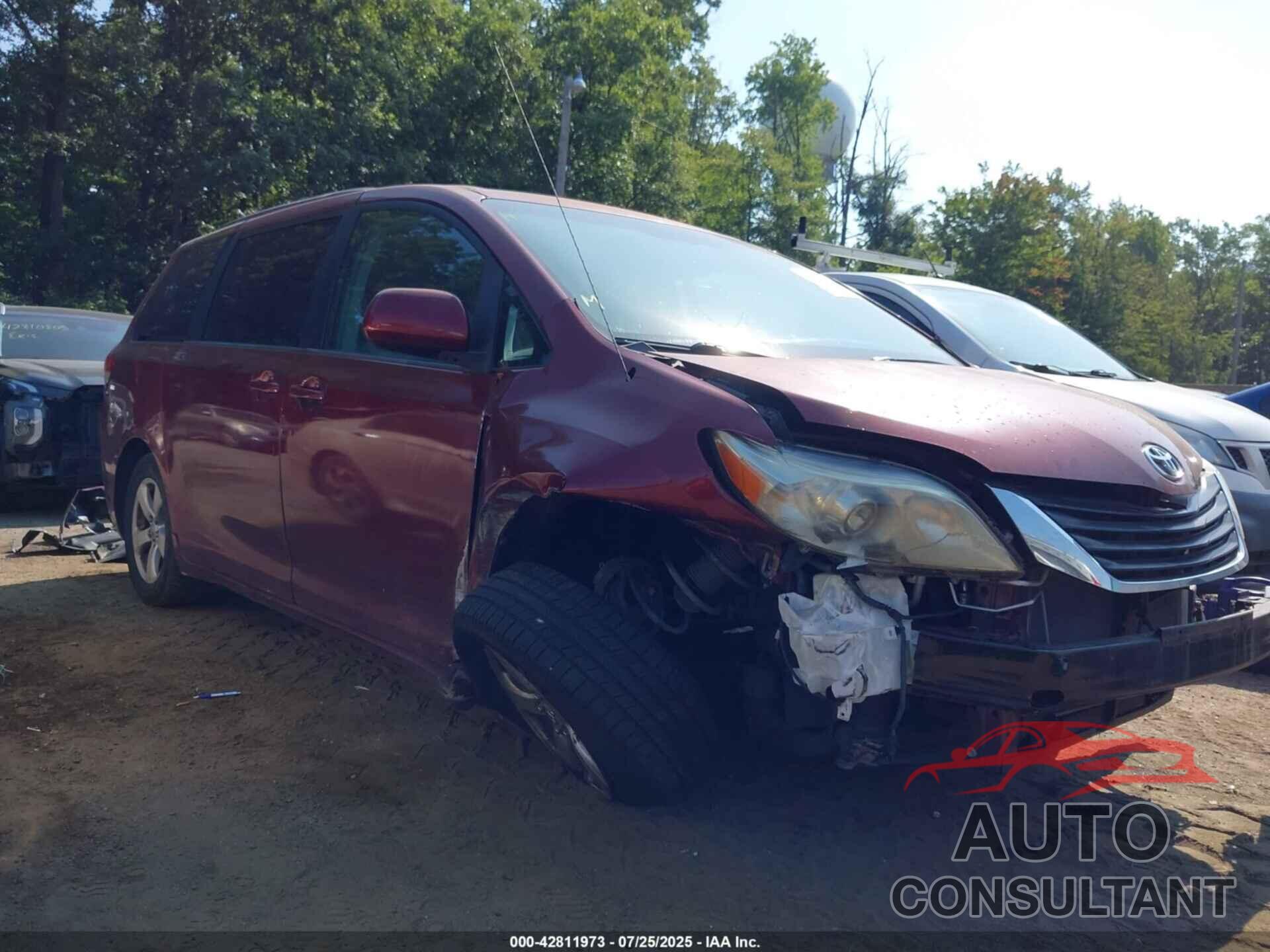 TOYOTA SIENNA 2011 - 5TDKK3DC1BS091207
