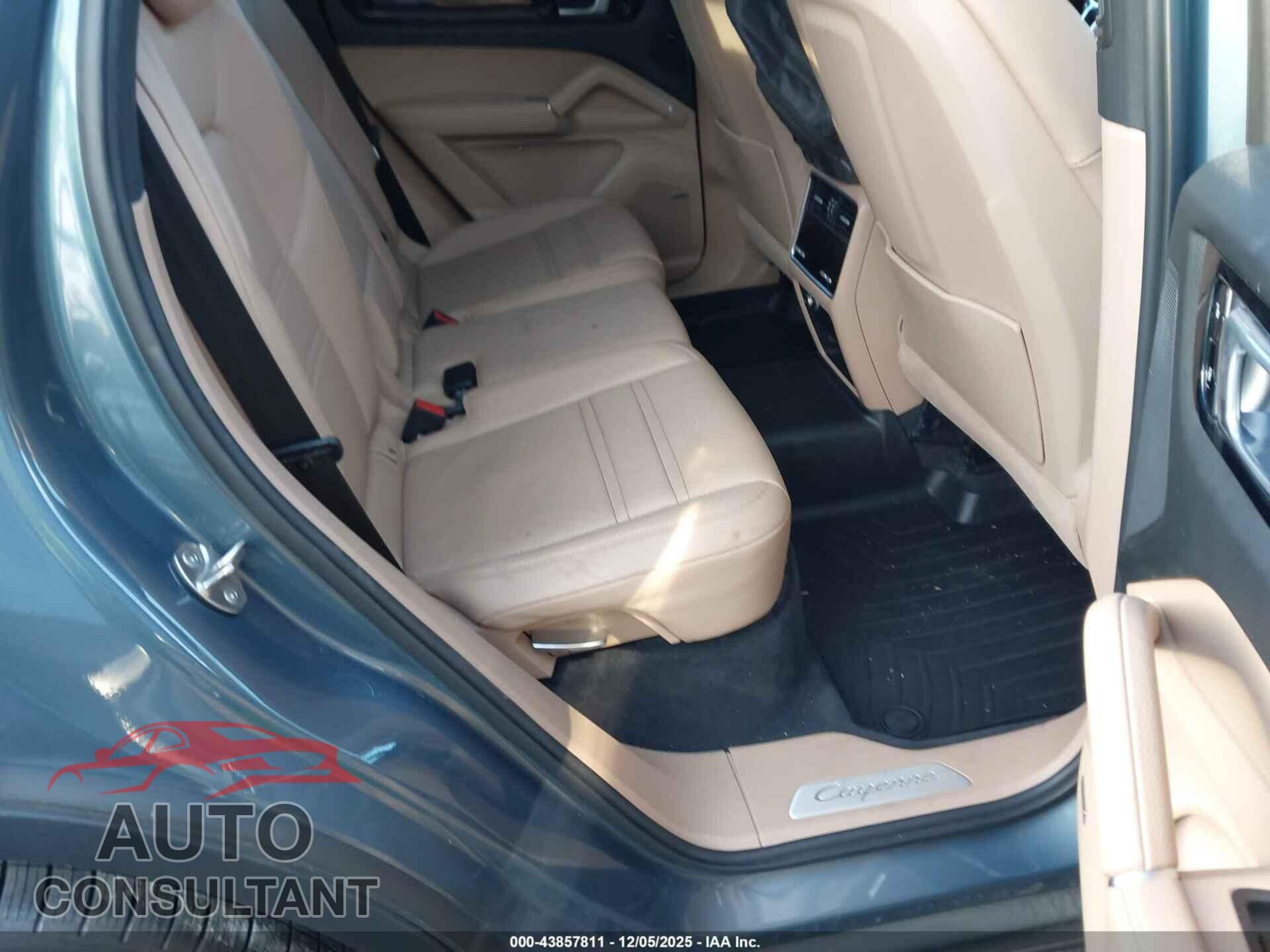 PORSCHE CAYENNE 2019 - WP1AA2AY1KDA06563
