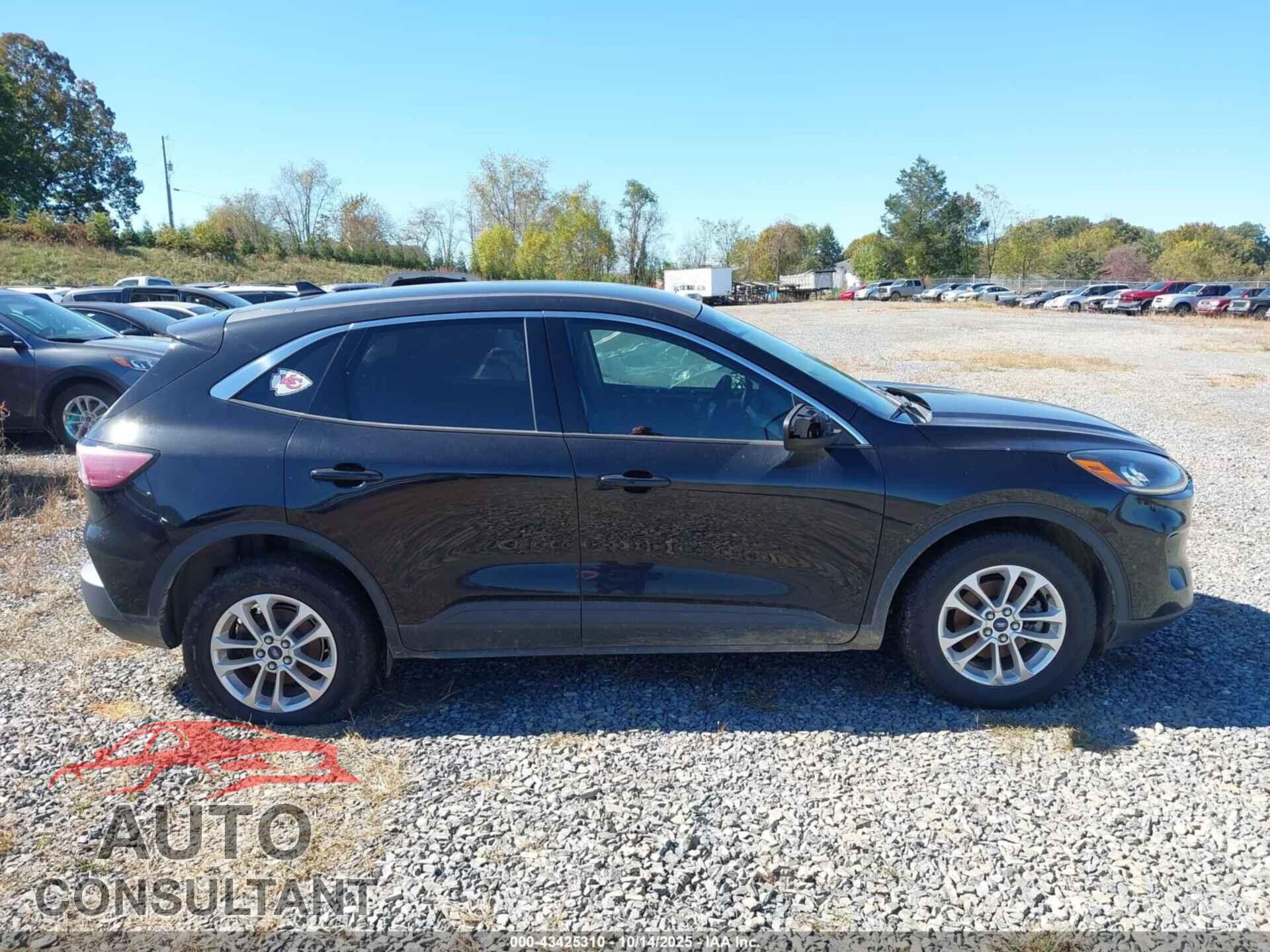 FORD ESCAPE 2020 - 1FMCU9G60LUA70154