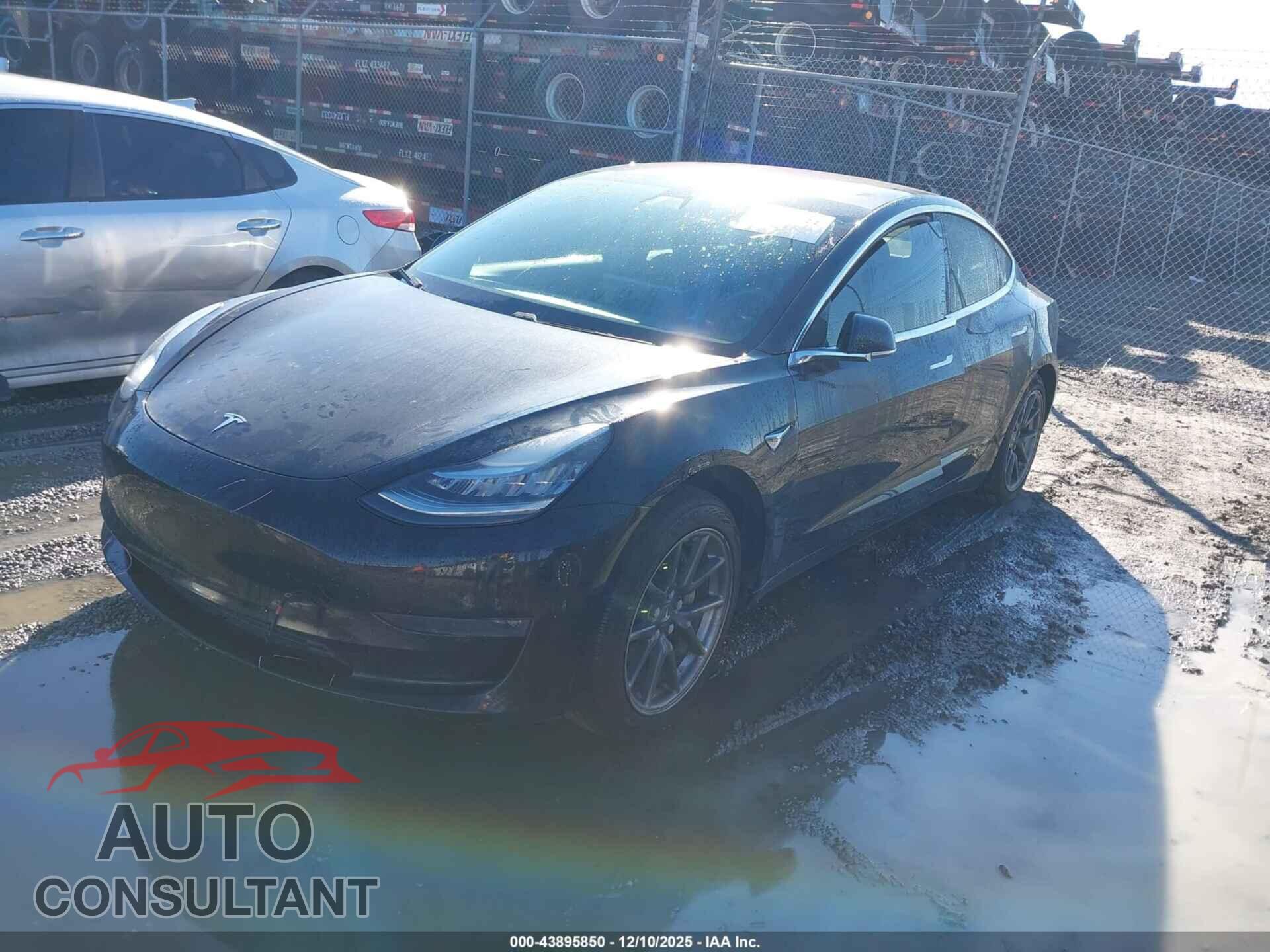 TESLA MODEL 3 2018 - 5YJ3E1EA5JF033780