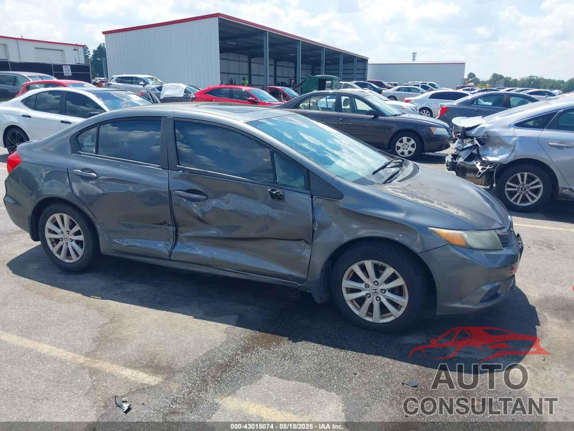 HONDA CIVIC 2012 - 2HGFB2F95CH307638
