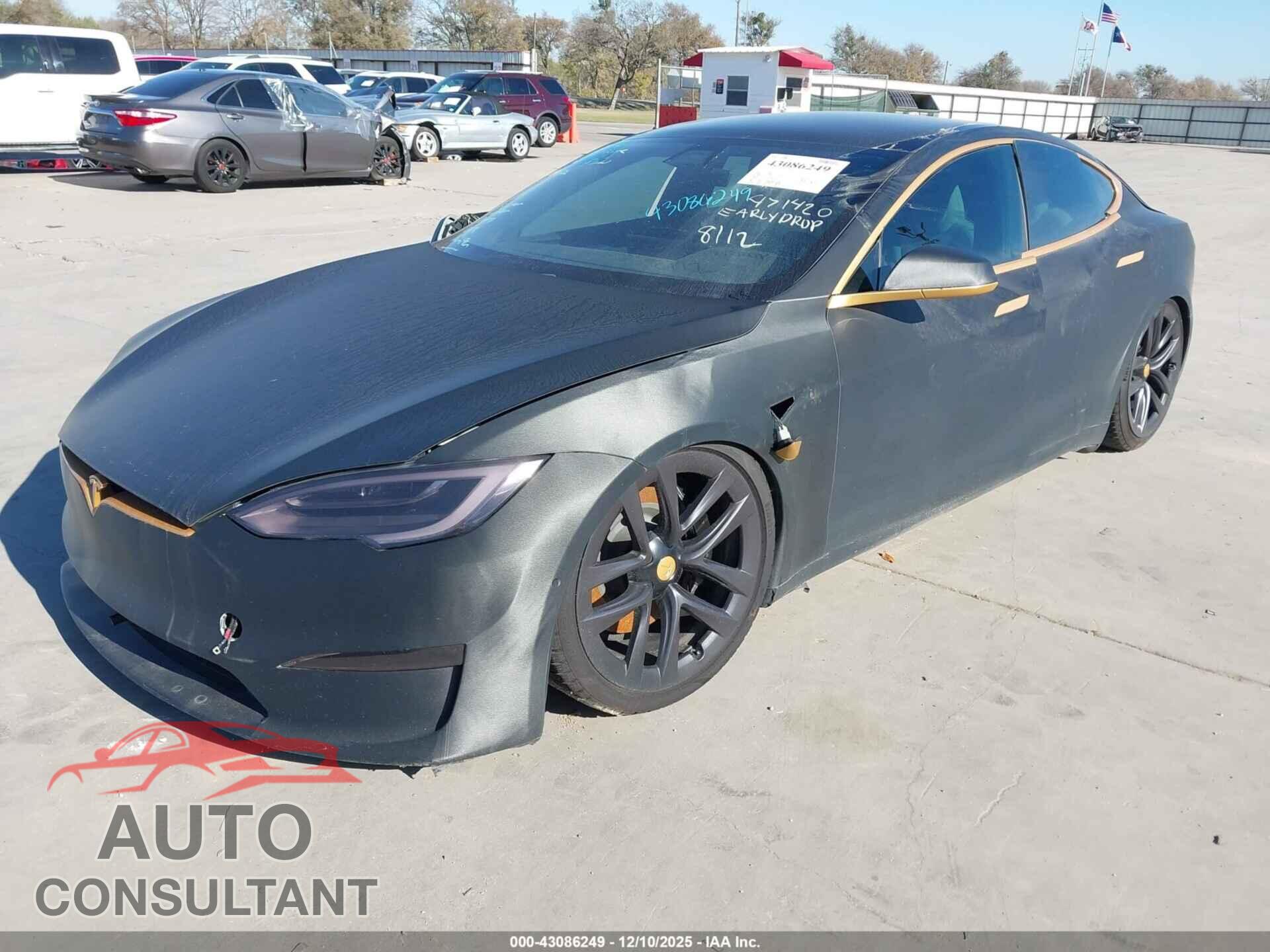 TESLA MODEL S 2022 - 5YJSA1E56NF471420