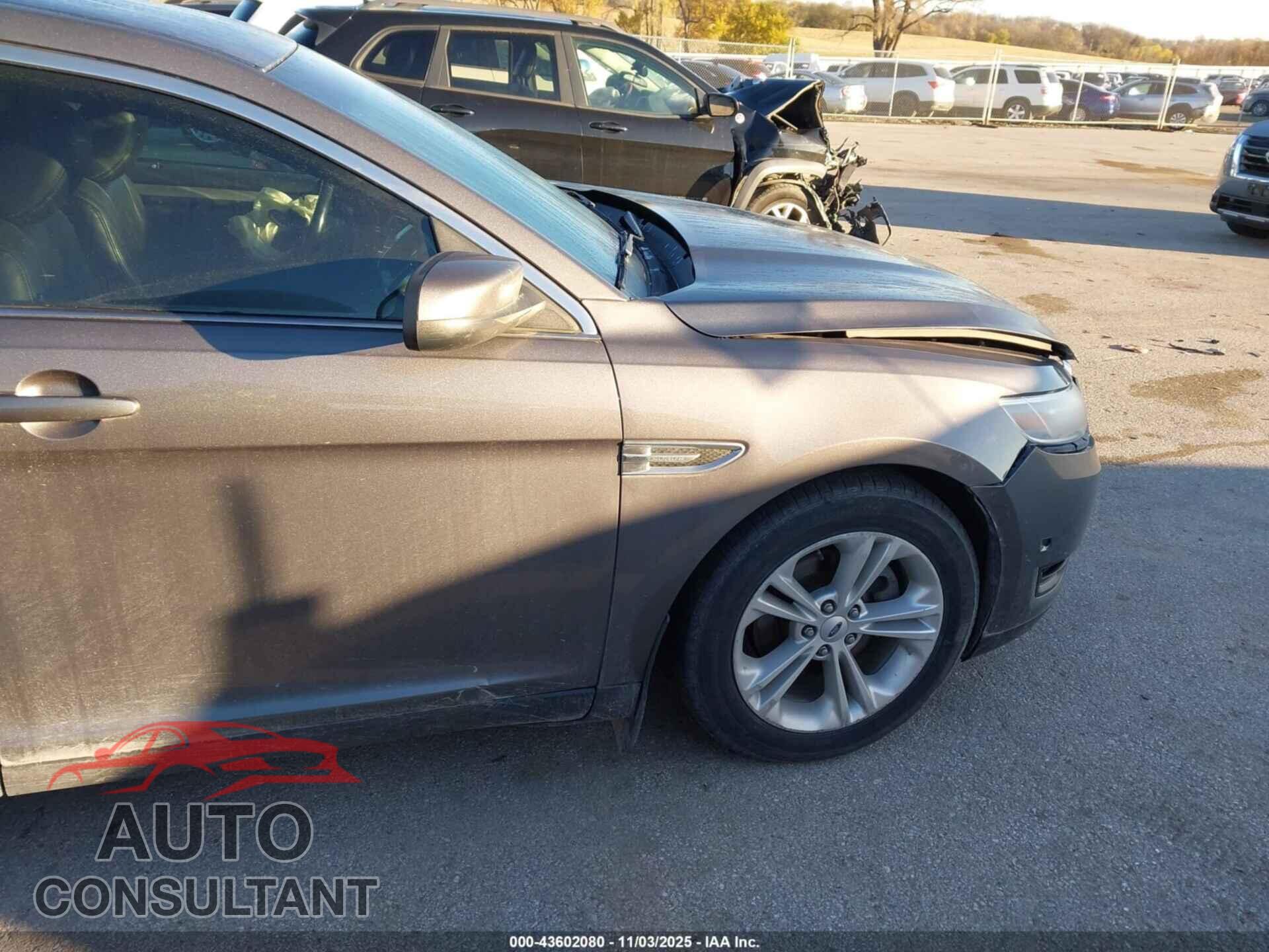 FORD TAURUS 2013 - 1FAHP2E82DG136304