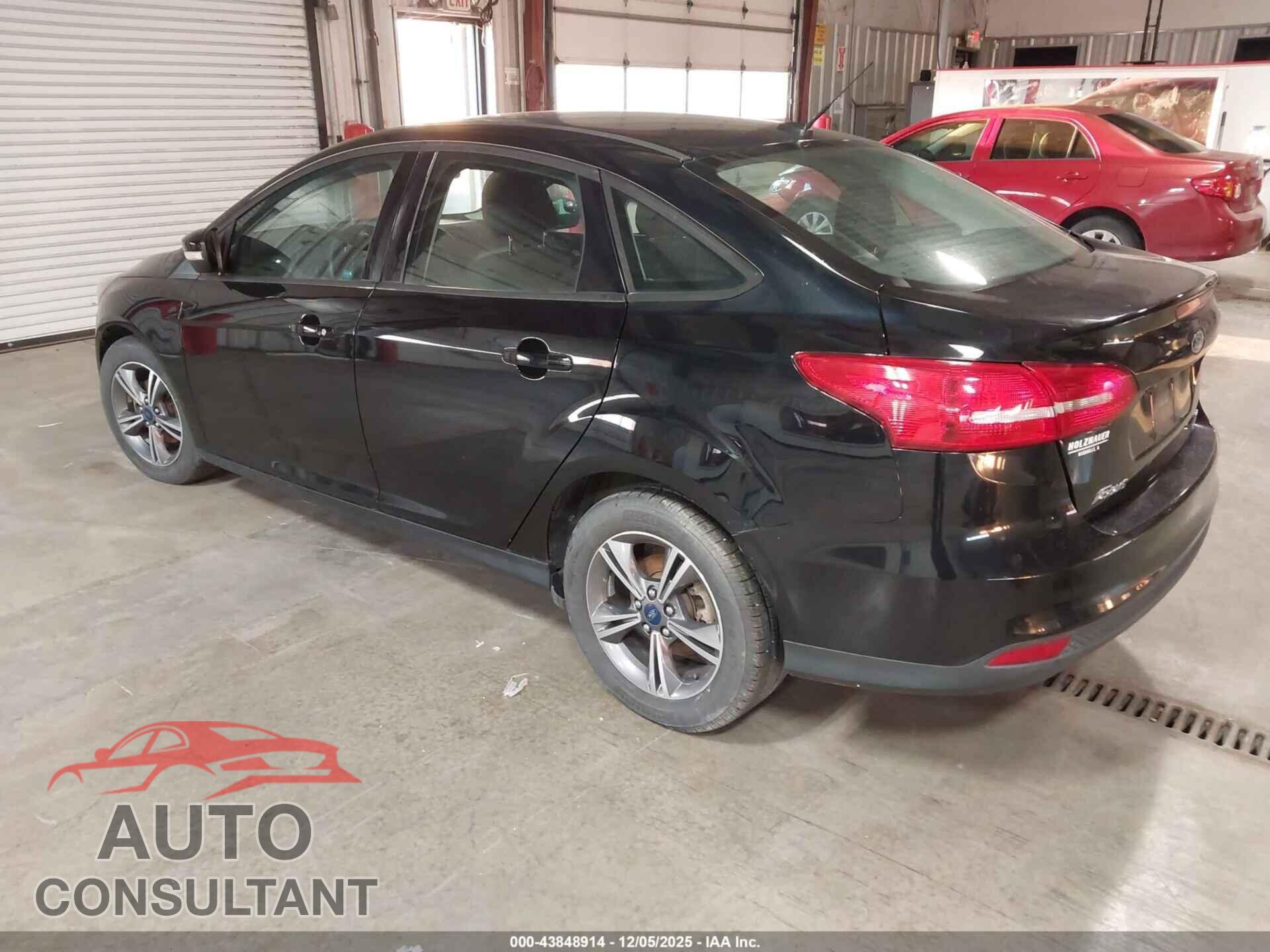 FORD FOCUS 2017 - 1FADP3FE4HL254392