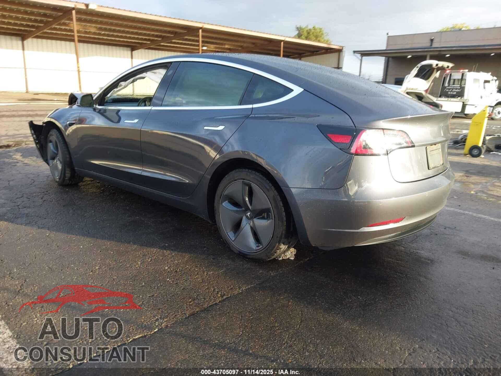 TESLA MODEL 3 2019 - 5YJ3E1EA7KF400499