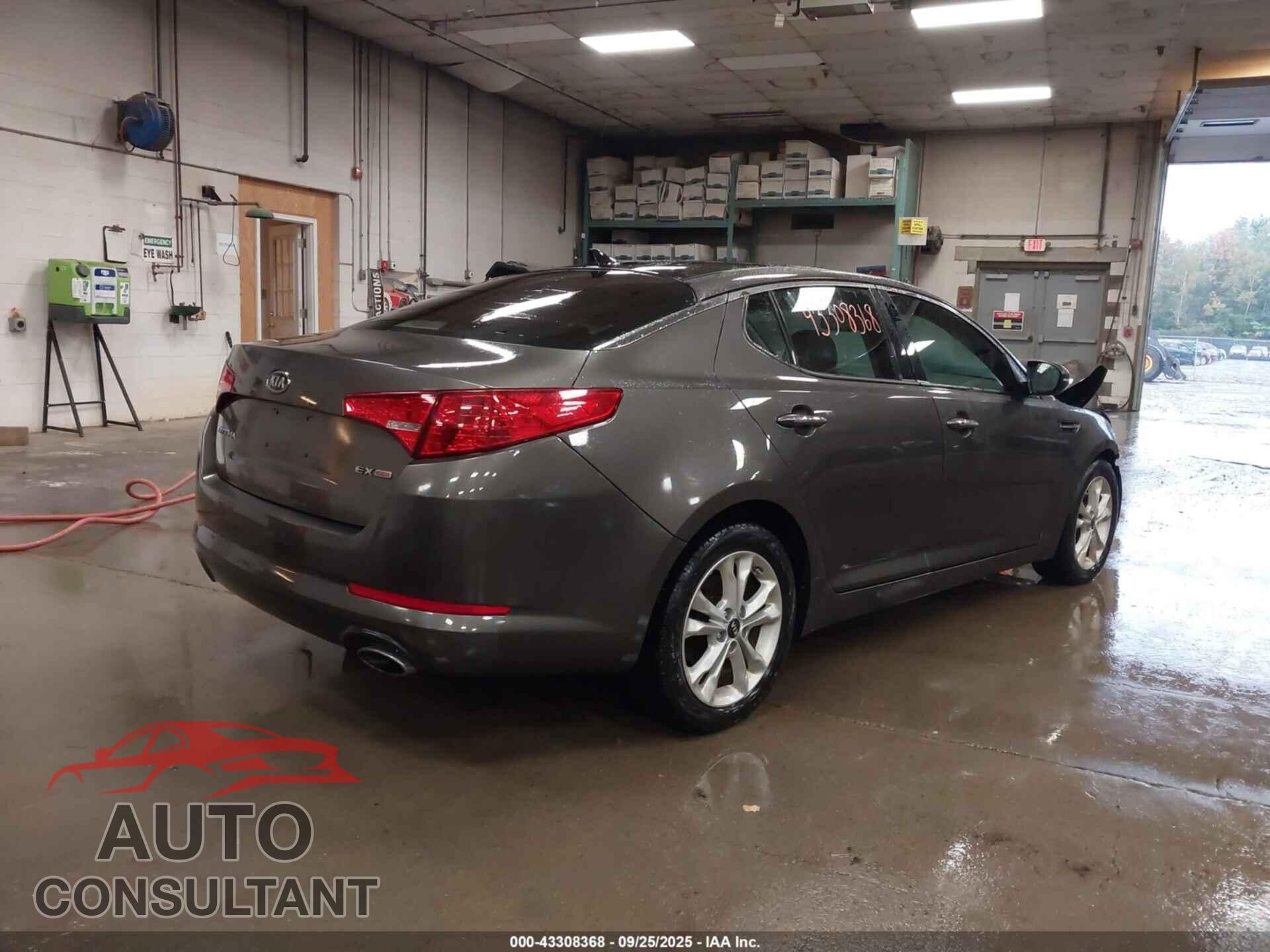 KIA OPTIMA 2011 - KNAGN4A76B5164357