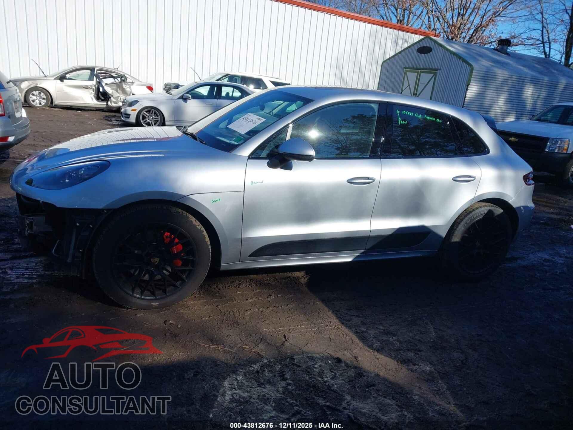 PORSCHE MACAN 2017 - WP1AG2A51HLB55882