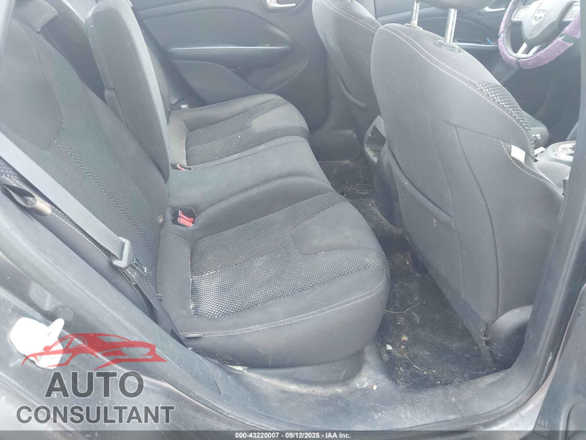 DODGE DART 2015 - 1C3CDFBB2FD308960