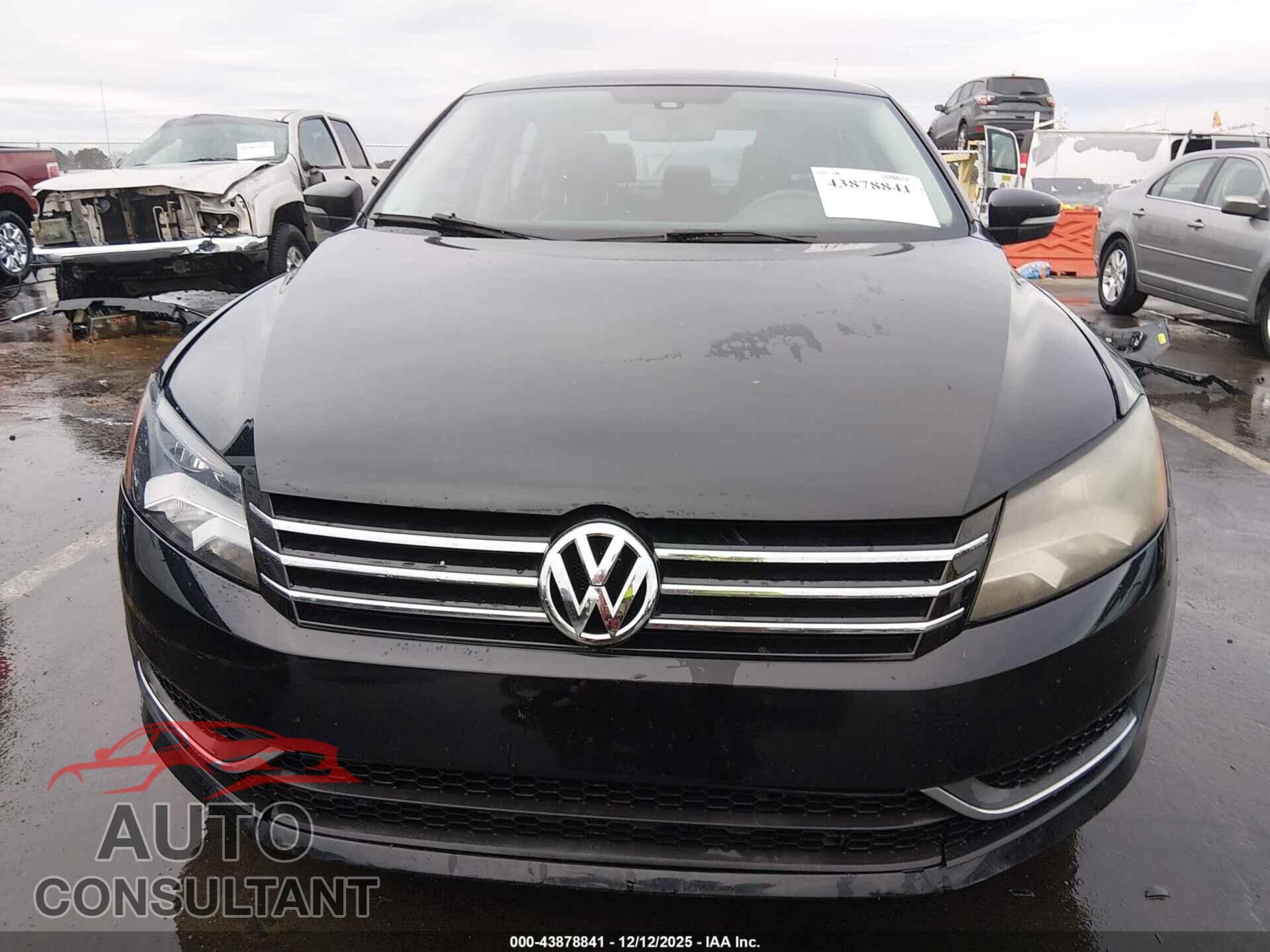 VOLKSWAGEN PASSAT 2015 - 1VWAT7A32FC033986