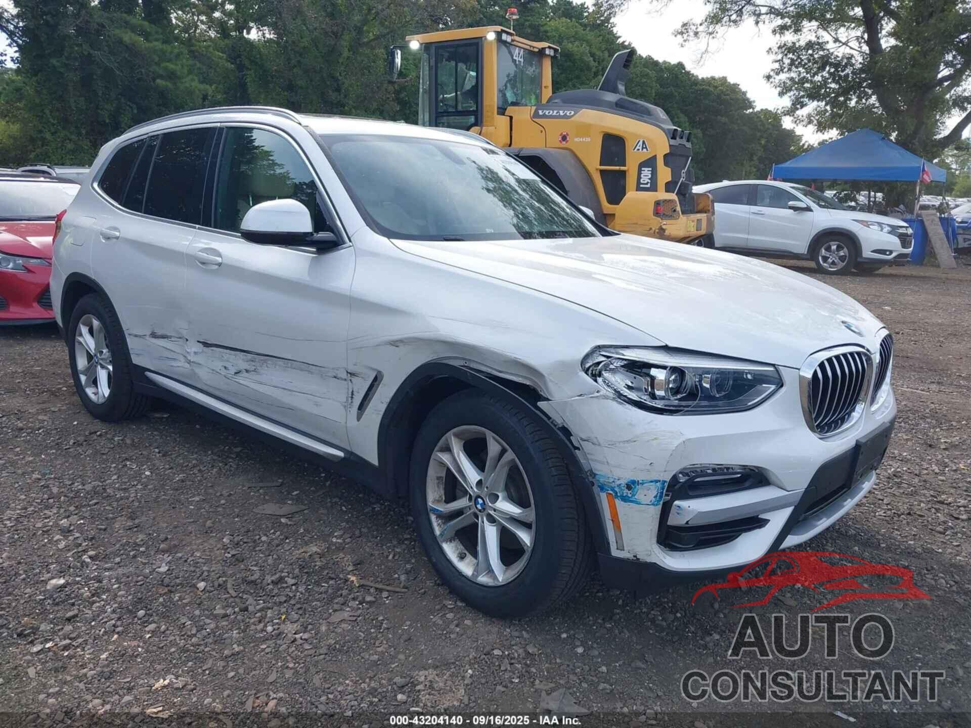 BMW X3 2018 - 5UXTR9C51JLD89845