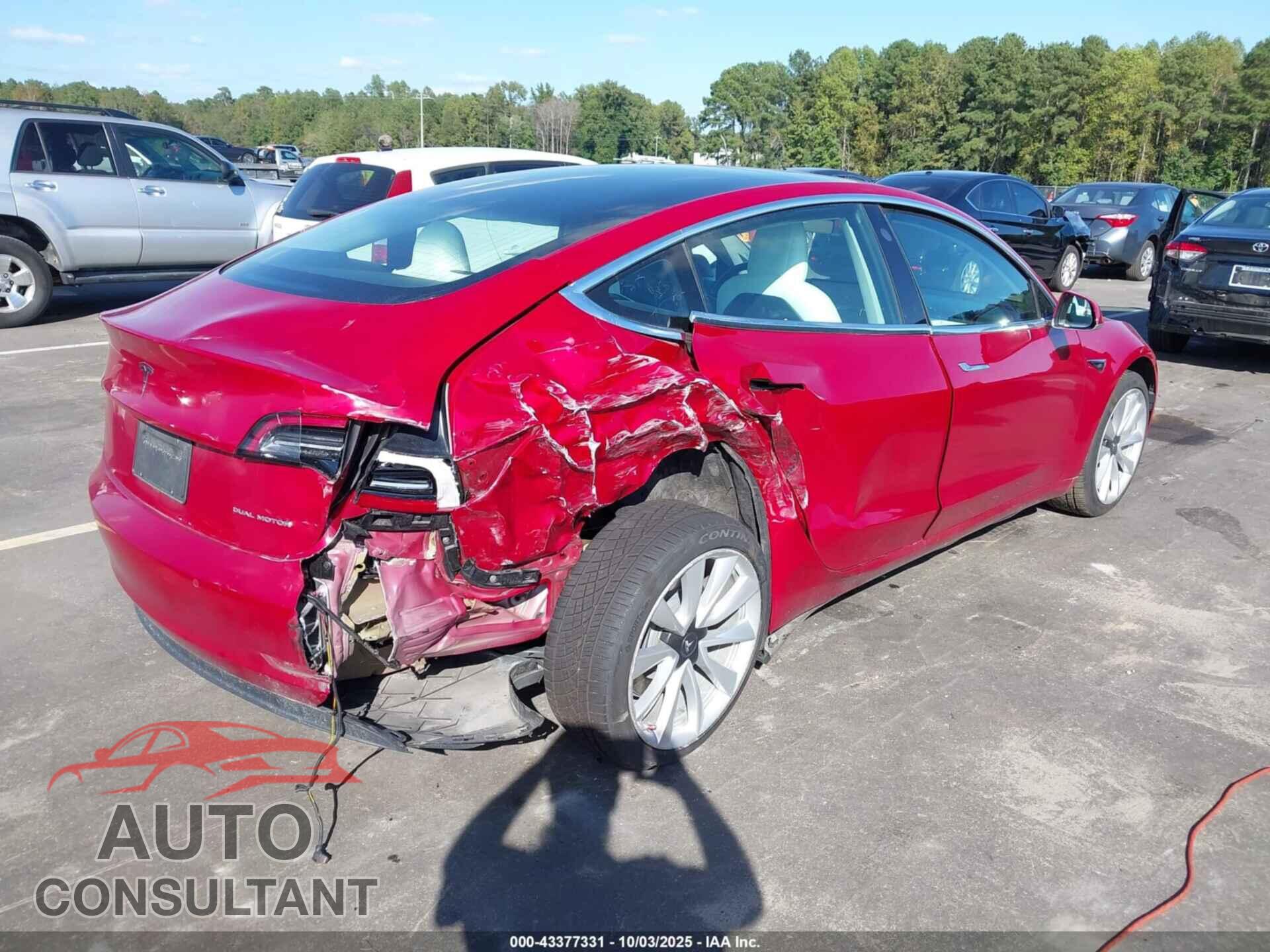 TESLA MODEL 3 2019 - 5YJ3E1EB7KF454555