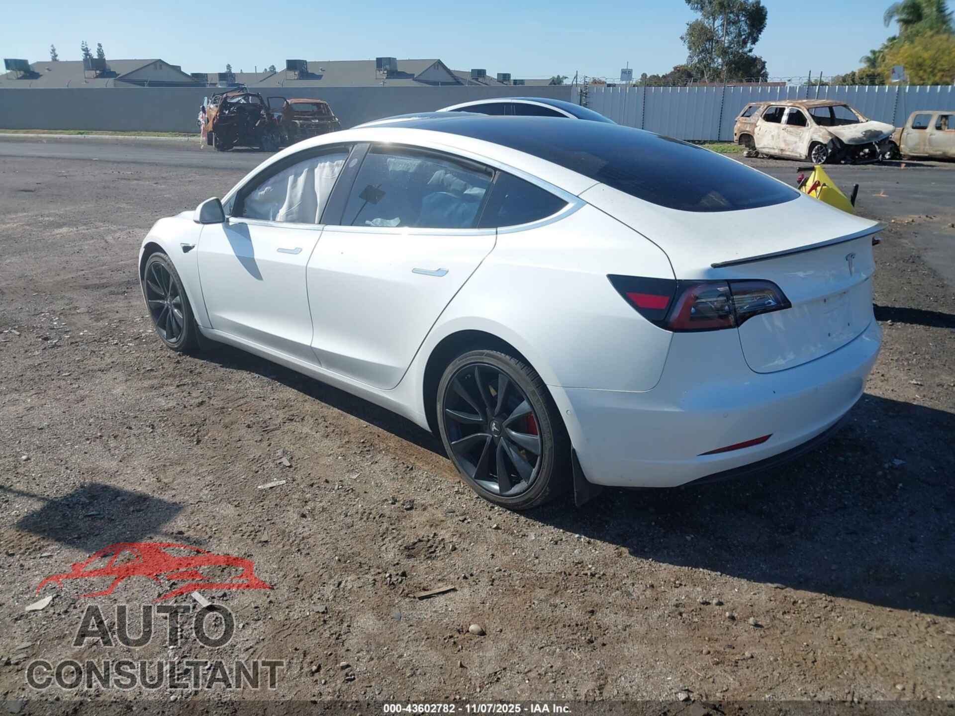 TESLA MODEL 3 2018 - 5YJ3E1EA2JF164682