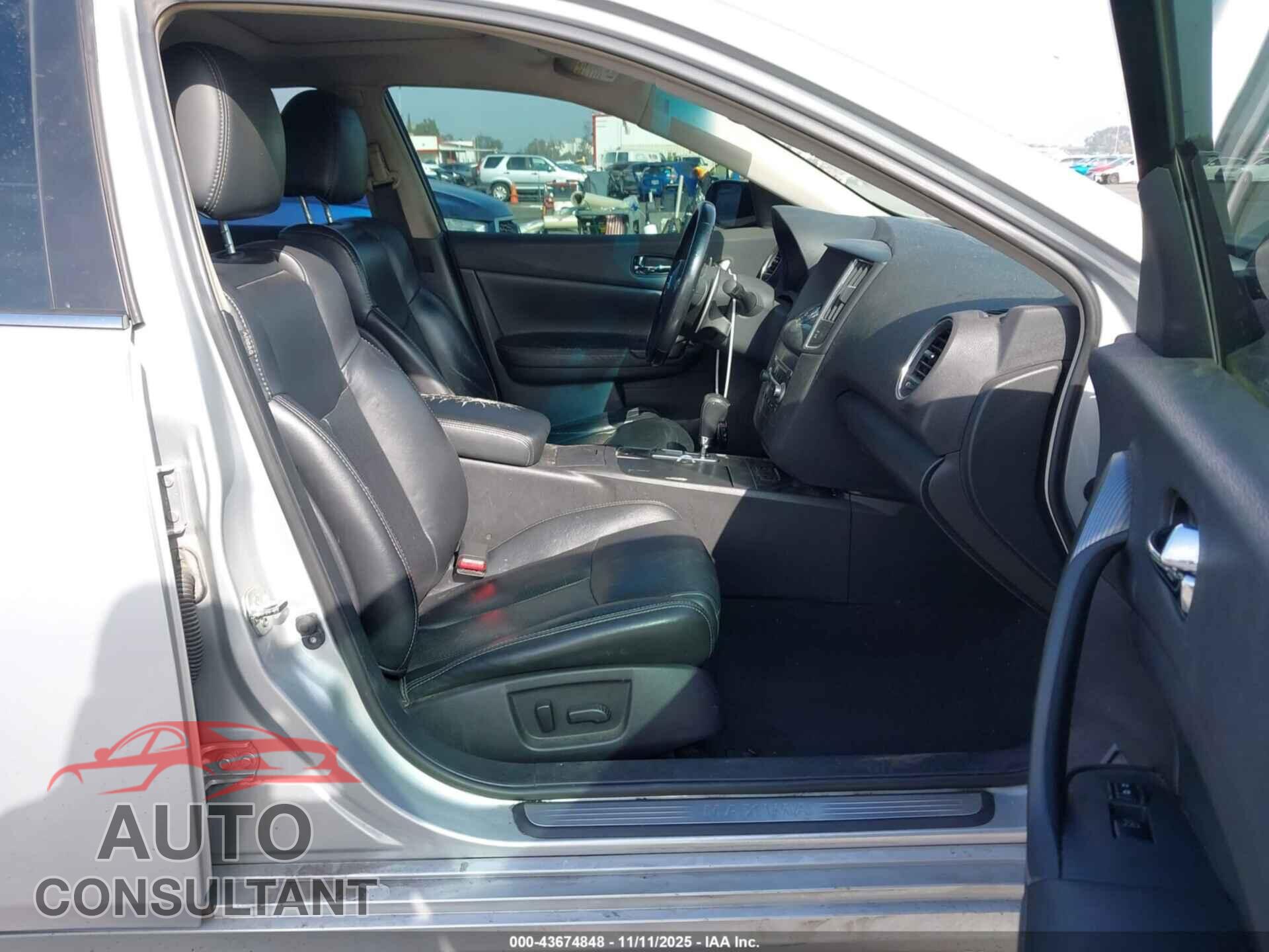 NISSAN MAXIMA 2011 - 1N4AA5AP5BC865919