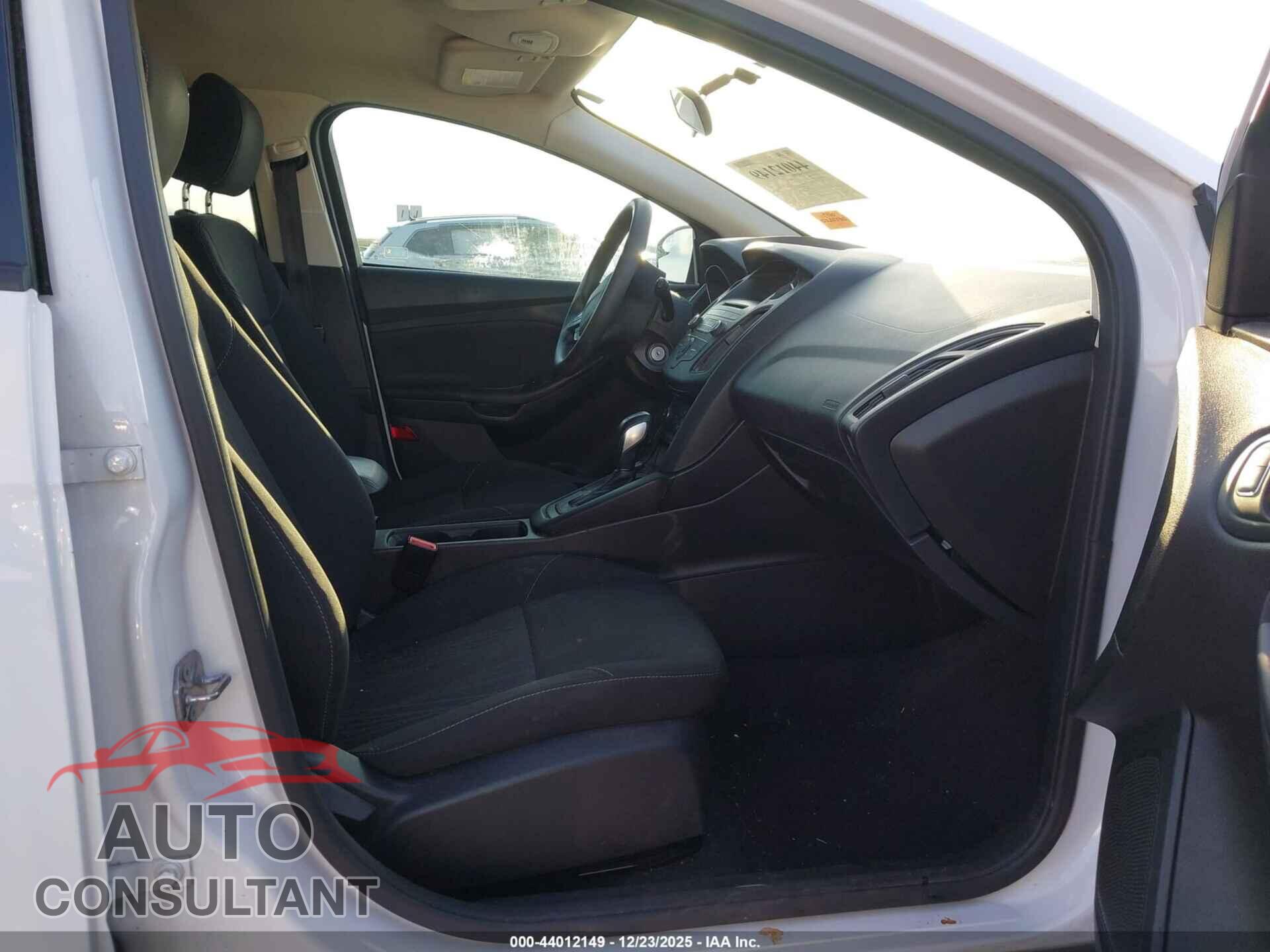 FORD FOCUS 2016 - 1FADP3K24GL360092