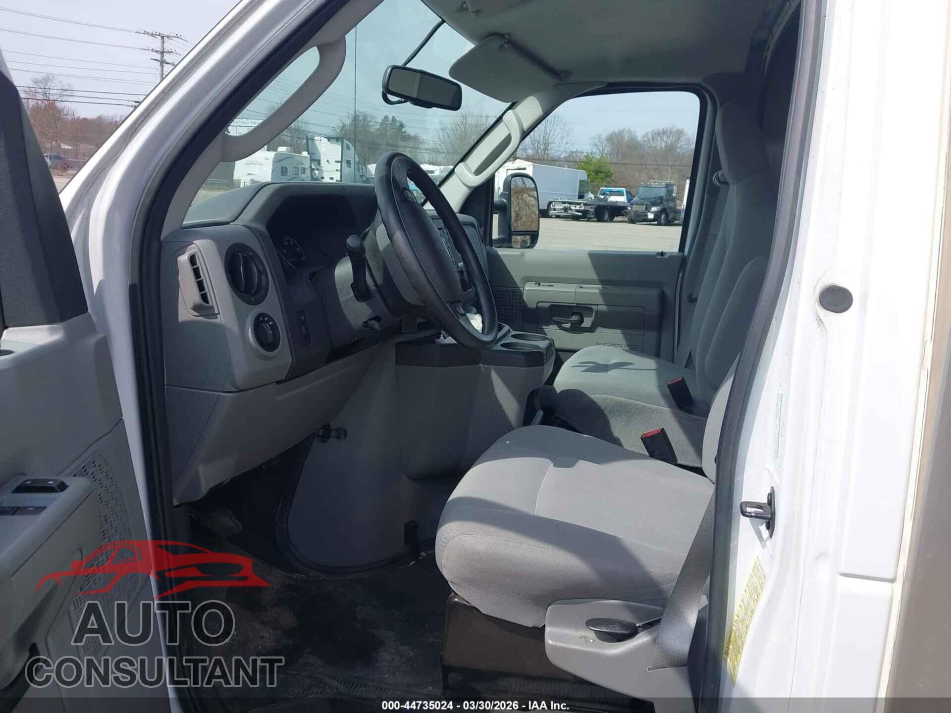 FORD E-350 CUTAWAY 2017 - 1FDWE3F64HDC66498