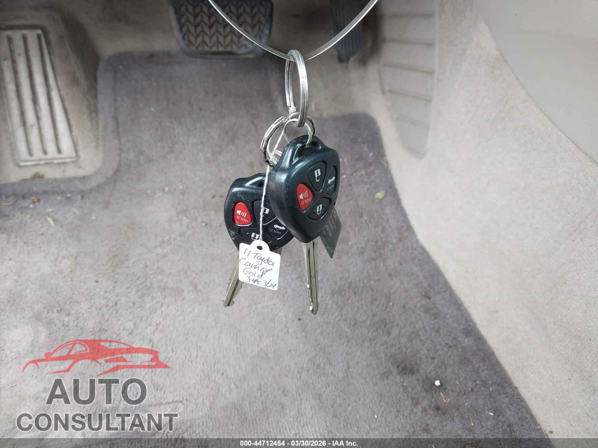 TOYOTA CAMRY 2011 - 4T1BF3EK2BU223473
