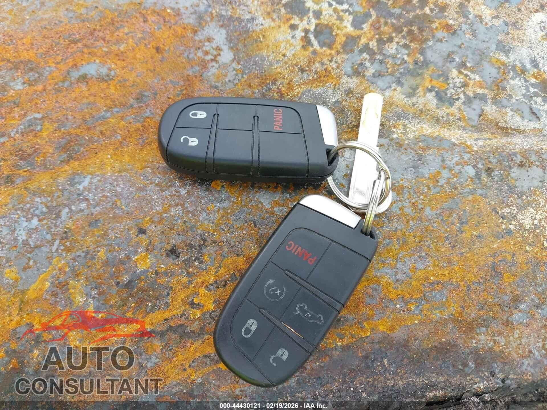 DODGE JOURNEY 2019 - 3C4PDCBB4KT708079