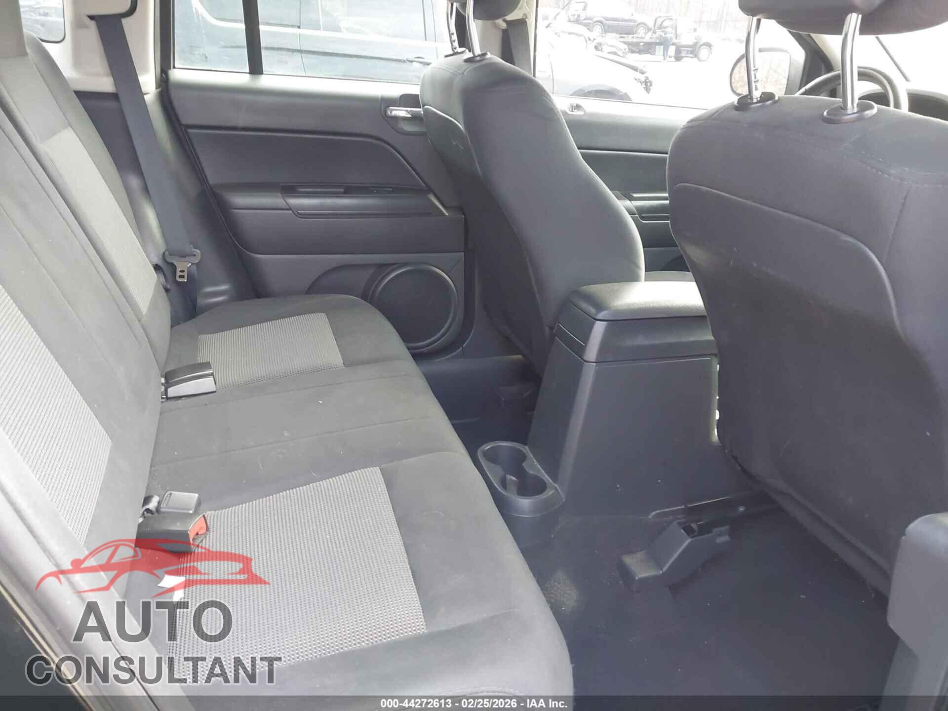 JEEP COMPASS 2011 - 1J4NF1FB6BD218971