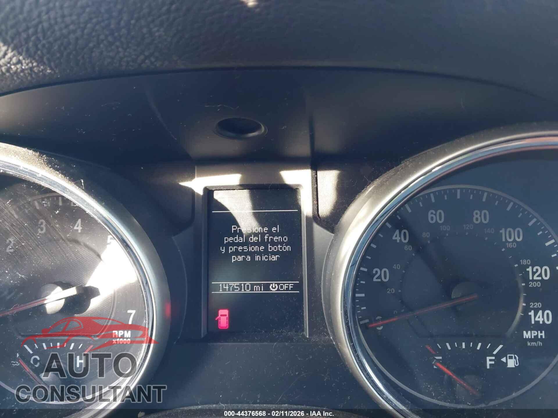 JEEP GRAND CHEROKEE 2011 - 1J4RR5GG1BC703096