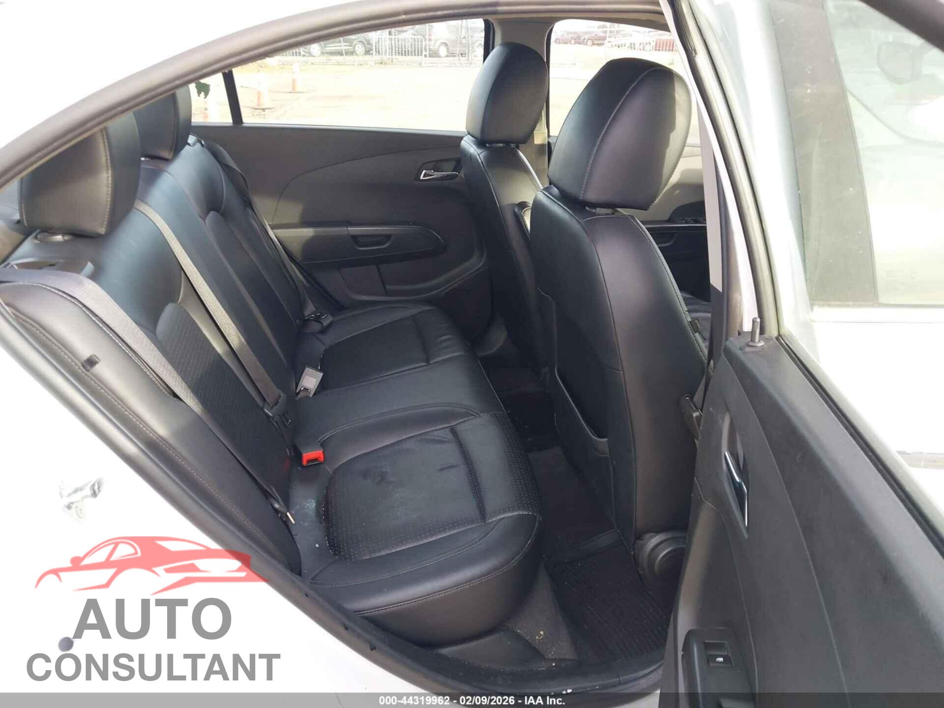 CHEVROLET SONIC 2013 - 1G1JE5SH6D4171669