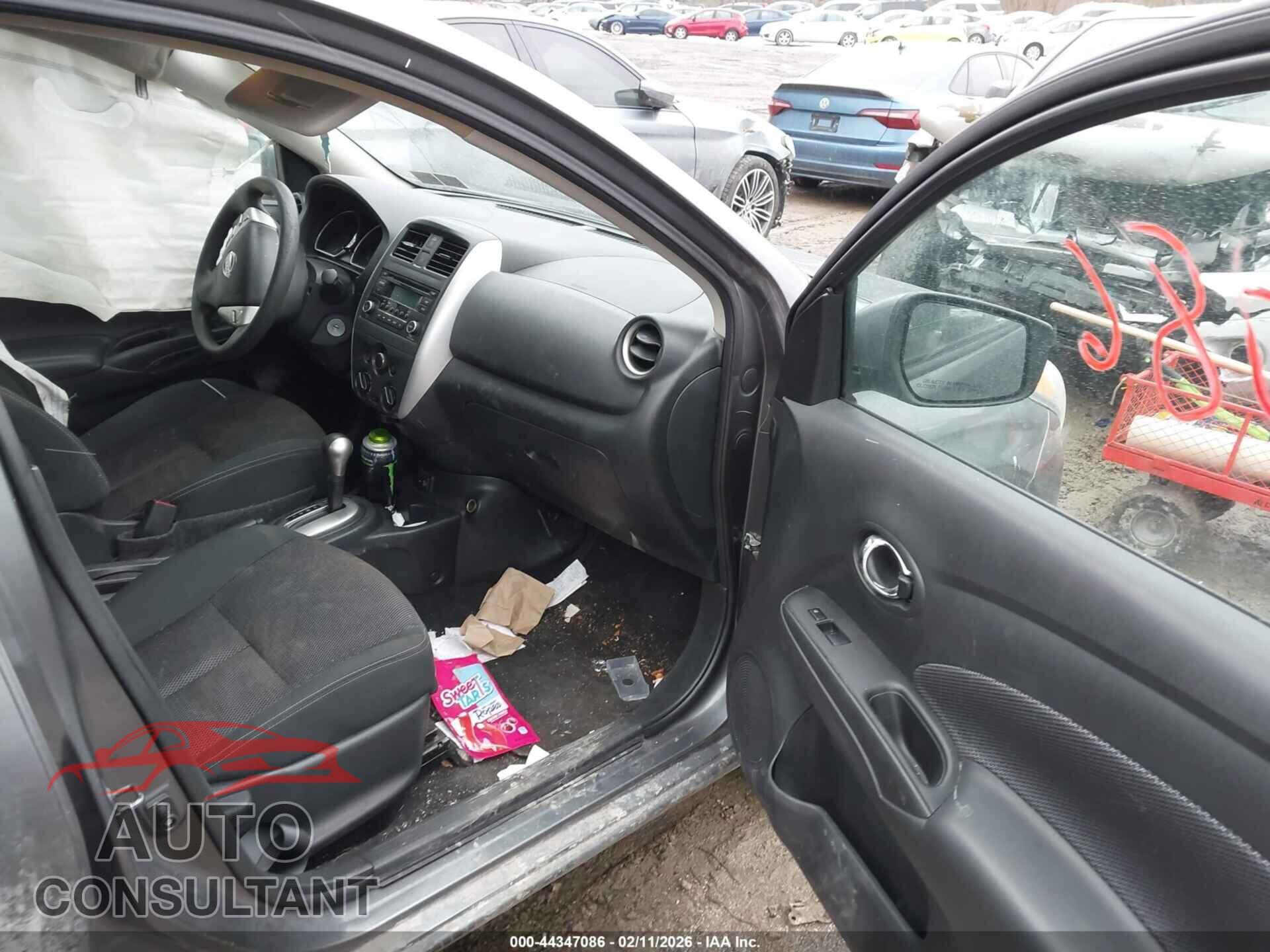NISSAN VERSA 2017 - 3N1CN7APXHL853798