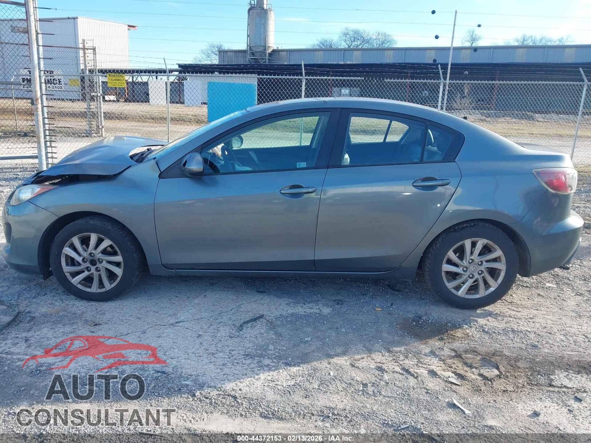 MAZDA MAZDA3 2012 - JM1BL1W75C1548536