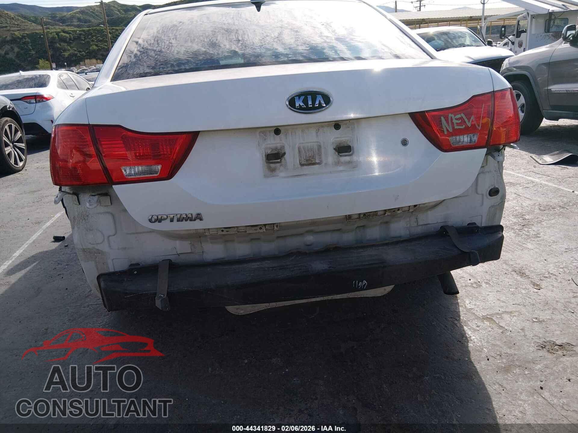 KIA OPTIMA 2010 - KNAGG4A88A5409628
