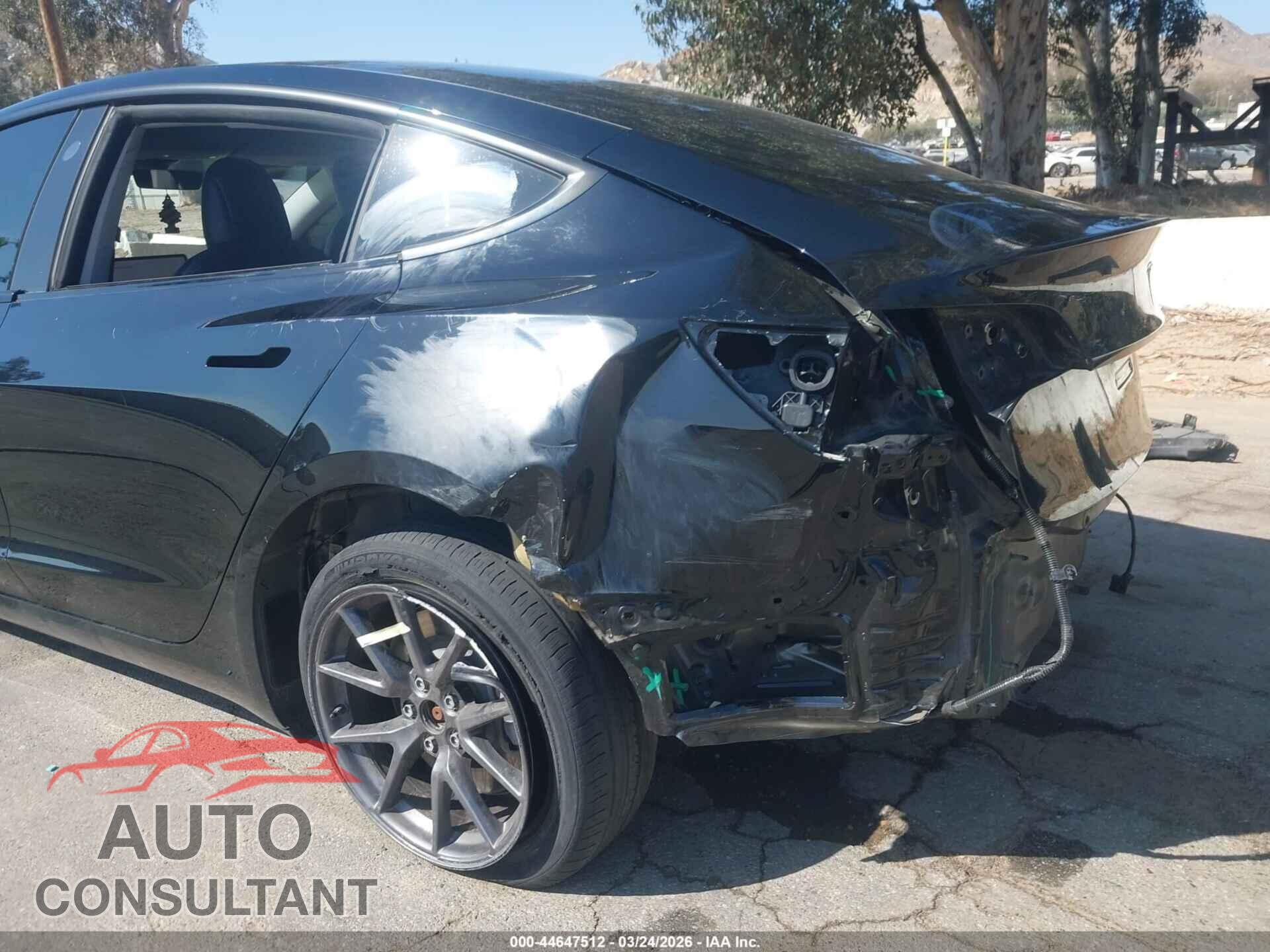 TESLA MODEL 3 2021 - 5YJ3E1EA9MF992426