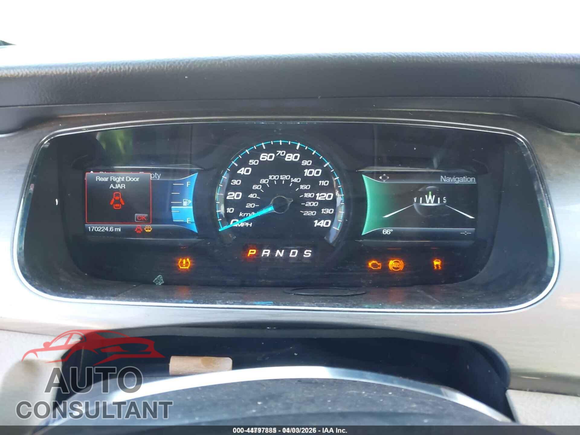 FORD TAURUS 2015 - 1FAHP2E82FG177650
